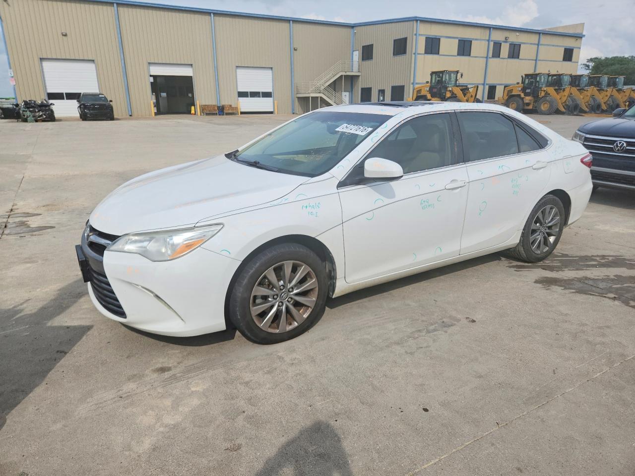 2017 Toyota Camry Xle White vin: 4T1BF1FK4HU652593