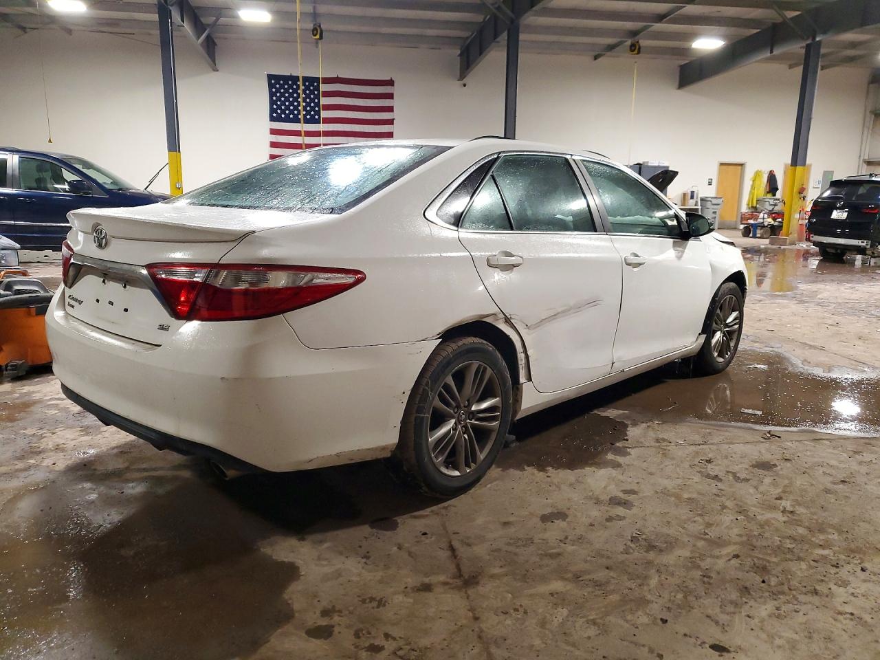 2017 Toyota Camry Se White vin: 4T1BF1FK4HU784558