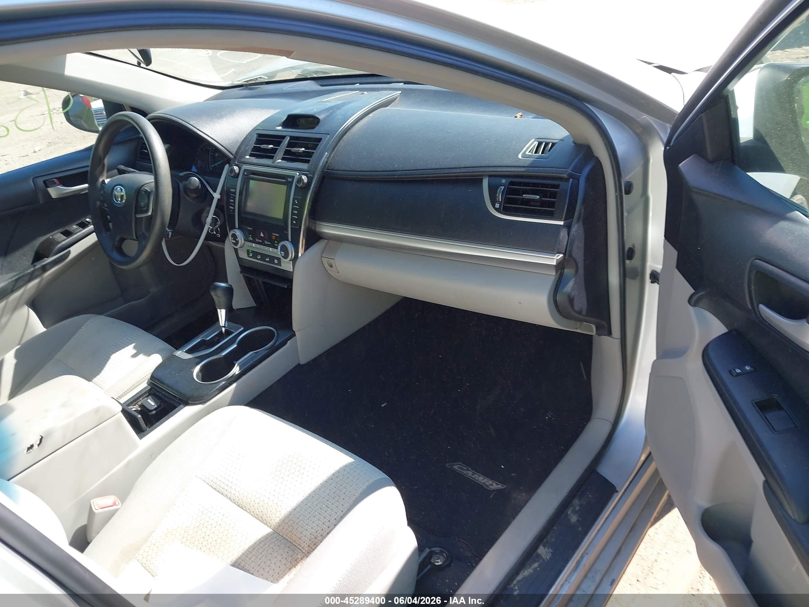 2012 Toyota Camry Le Silver vin: 4T1BF1FK5CU005600