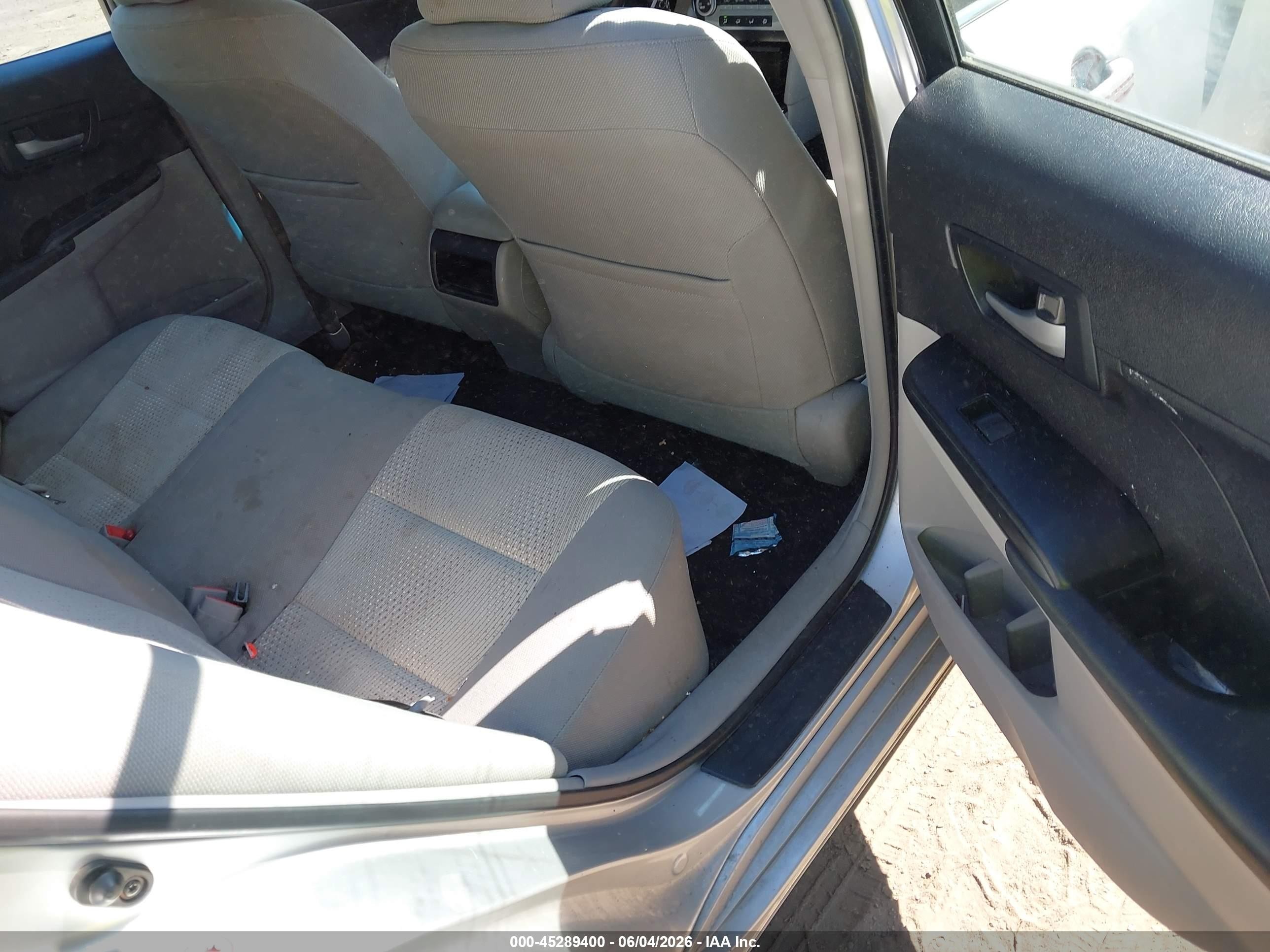 2012 Toyota Camry Le Silver vin: 4T1BF1FK5CU005600