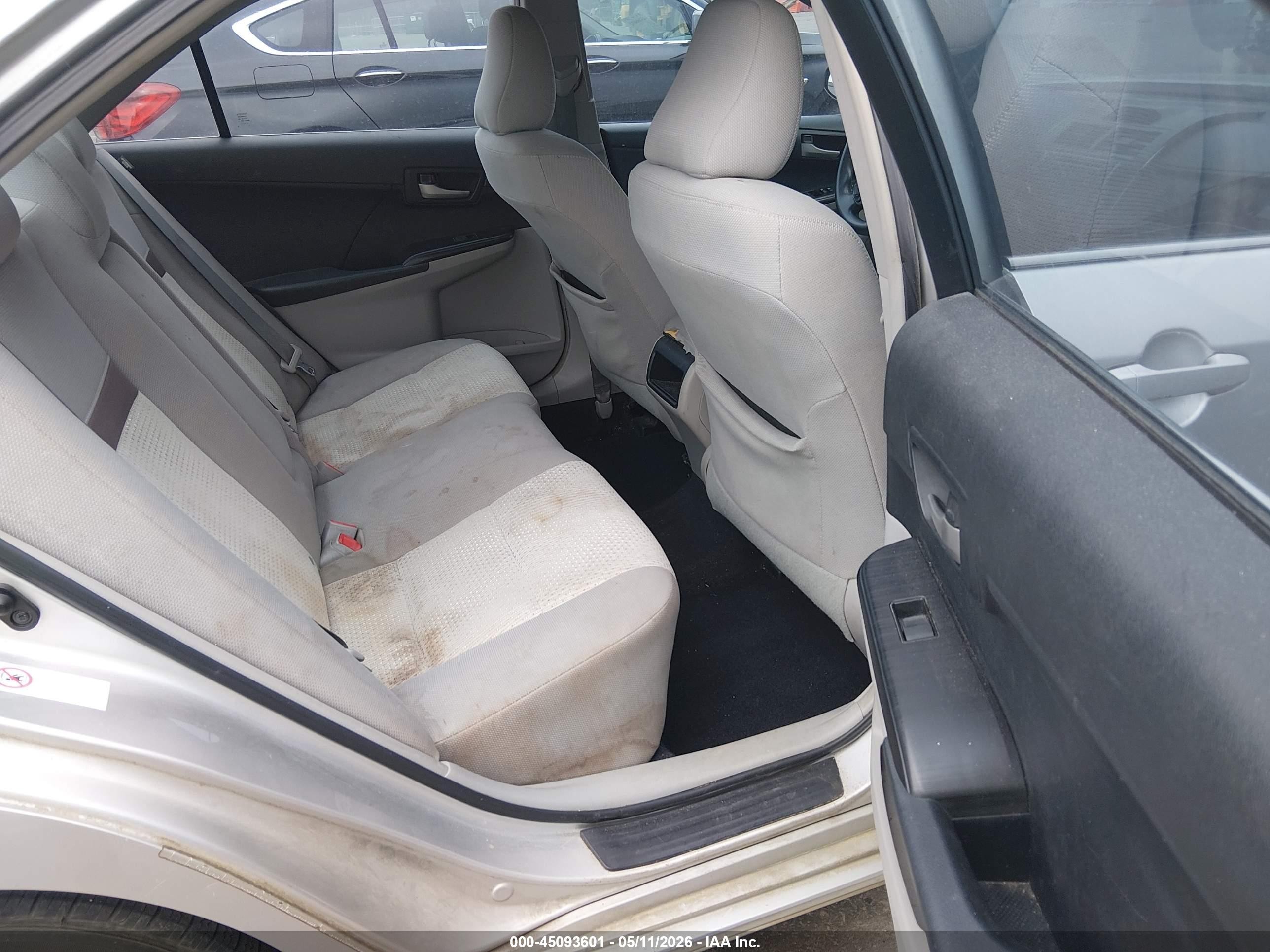 2012 Toyota Camry Le Silver vin: 4T1BF1FK5CU024888