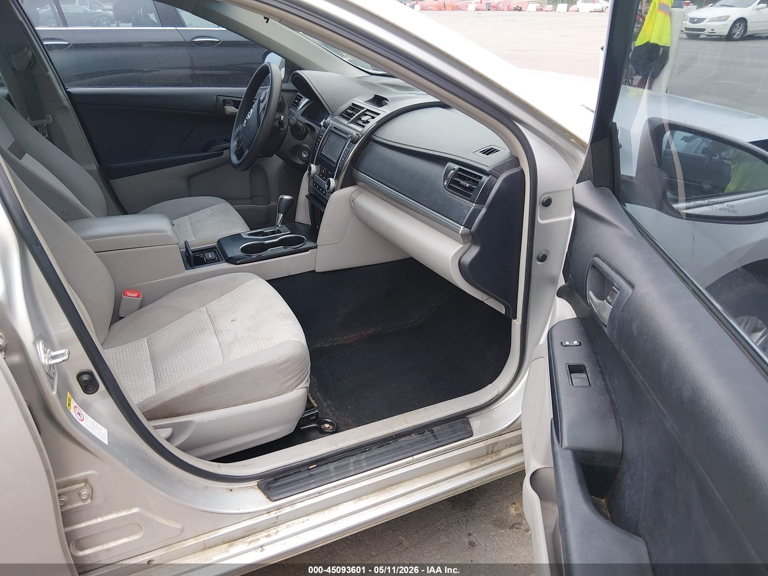 2012 Toyota Camry Le Silver vin: 4T1BF1FK5CU024888