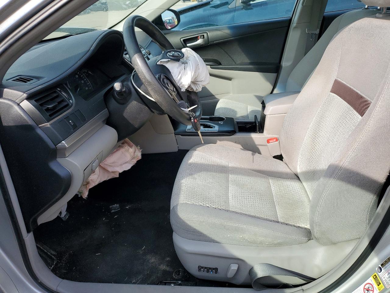 2012 Toyota Camry Le Silver vin: 4T1BF1FK5CU027208