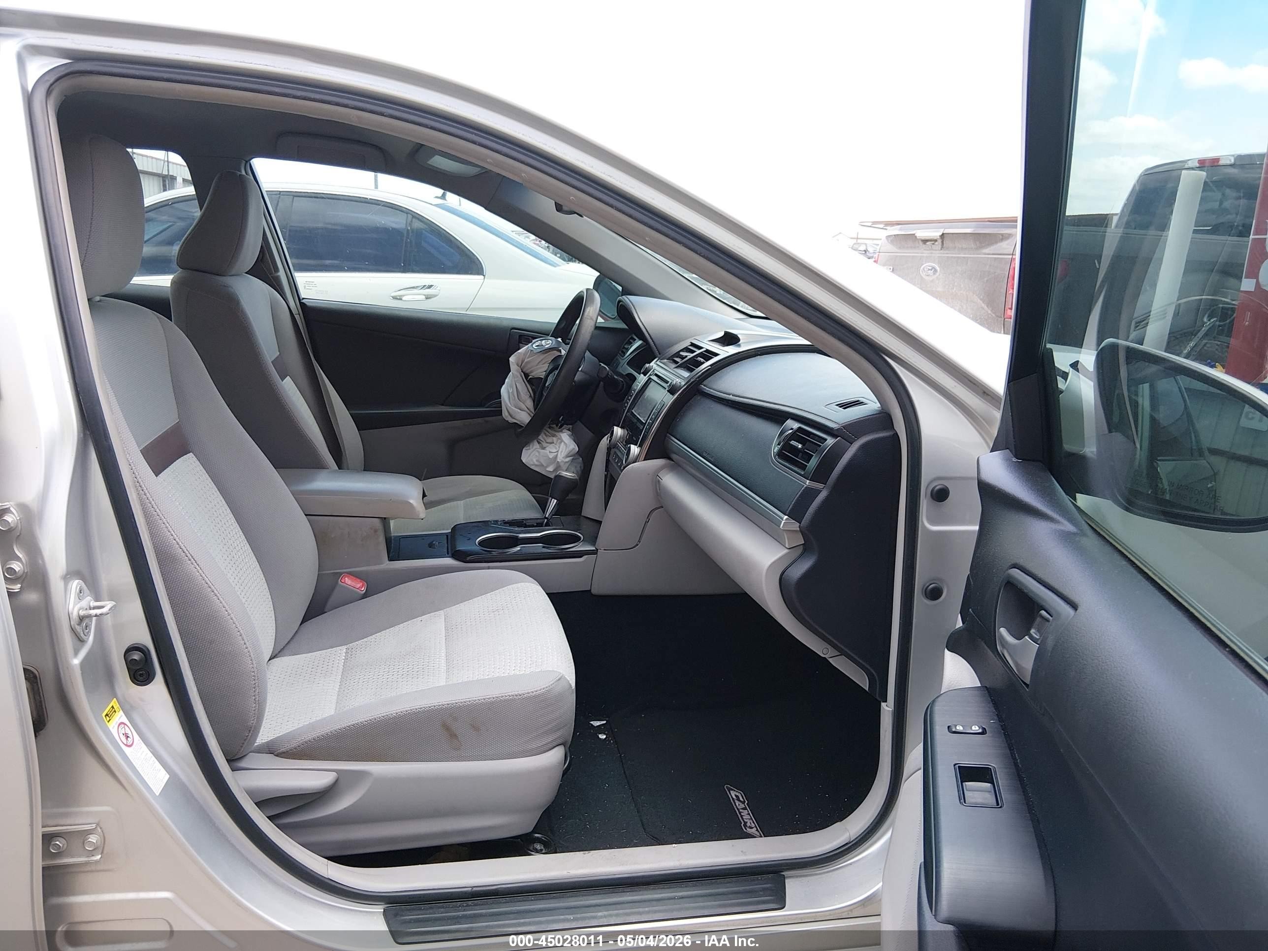 2012 Toyota Camry Le Silver vin: 4T1BF1FK5CU040671