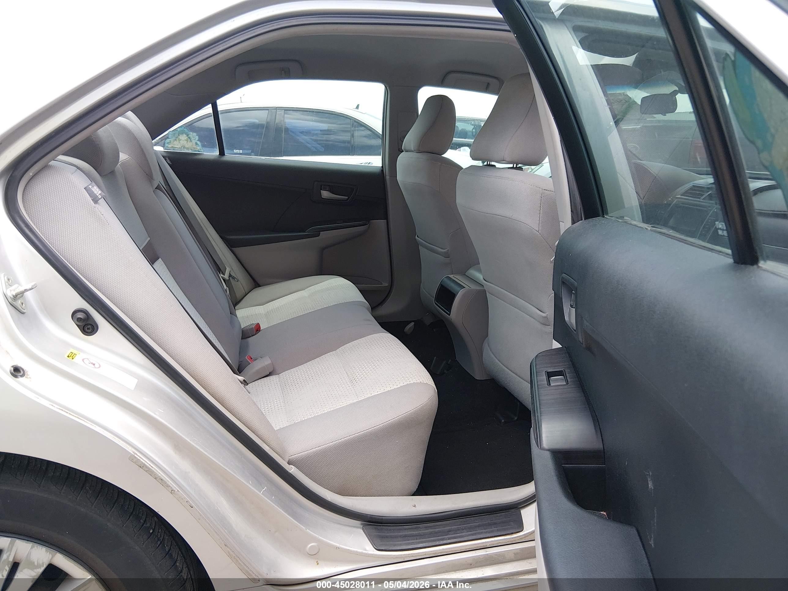 2012 Toyota Camry Le Silver vin: 4T1BF1FK5CU040671