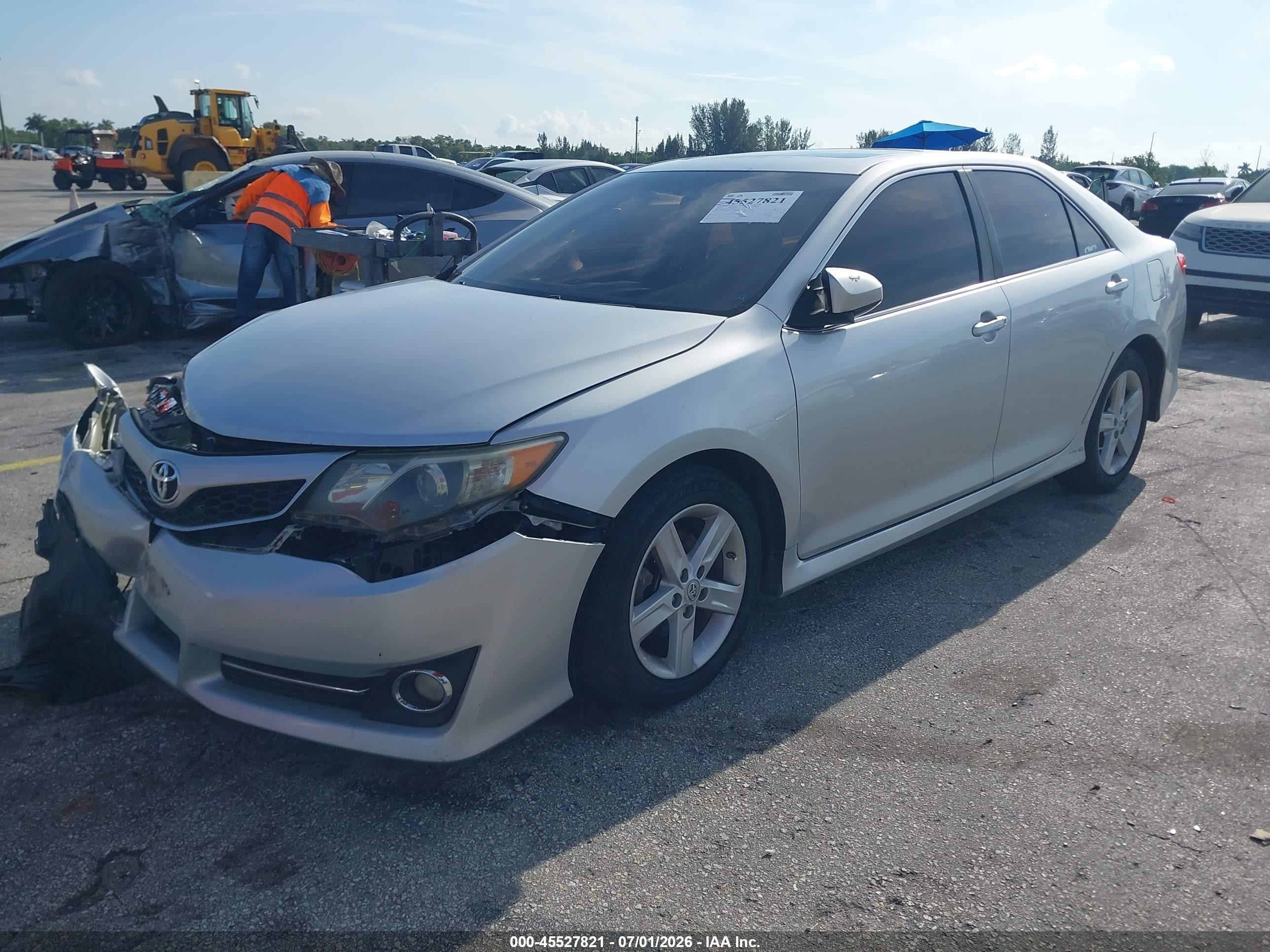 2012 Toyota Camry Se Silver vin: 4T1BF1FK5CU050956