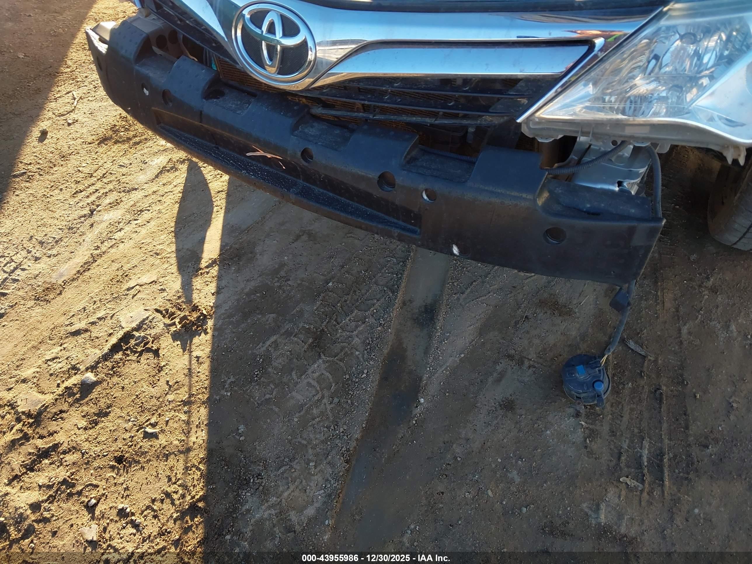 2012 Toyota Camry Xle Silver vin: 4T1BF1FK5CU063514