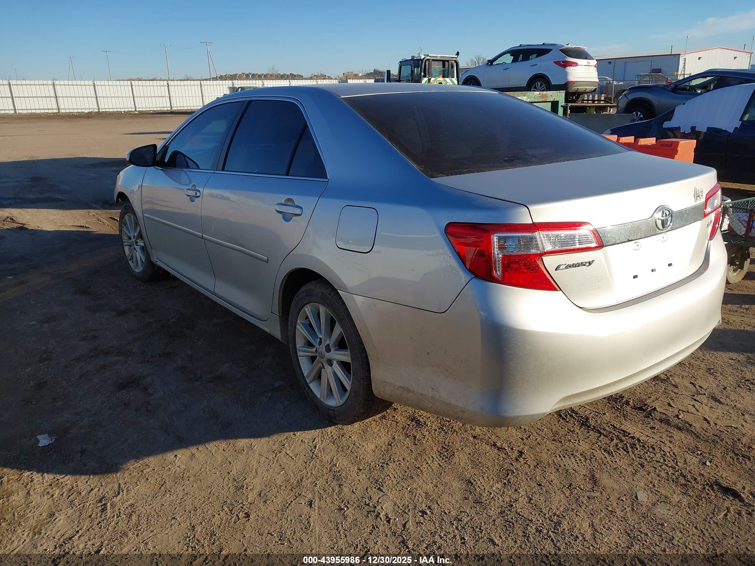2012 Toyota Camry Xle Silver vin: 4T1BF1FK5CU063514