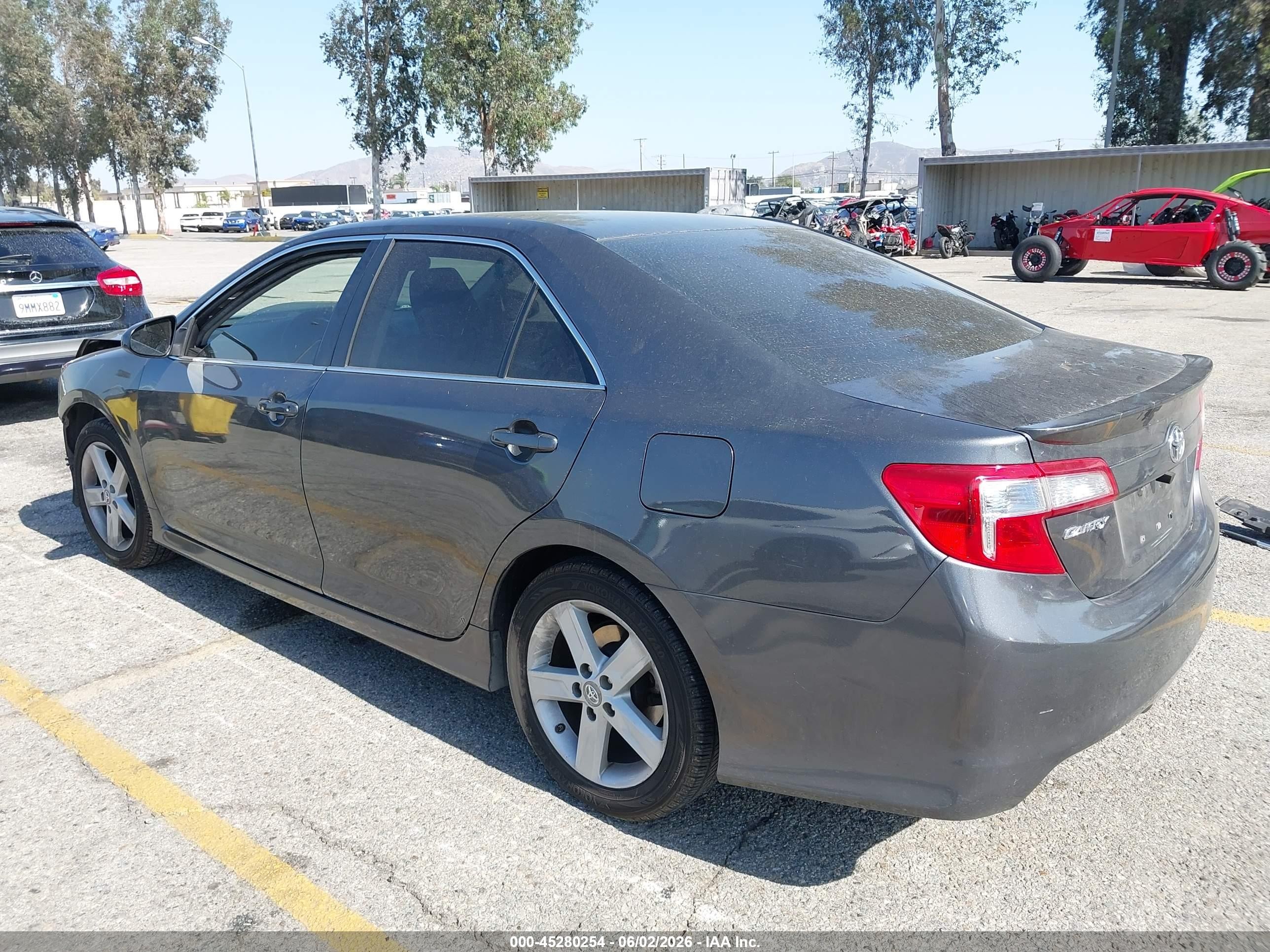 2012 Toyota Camry Se Серый vin: 4T1BF1FK5CU080068