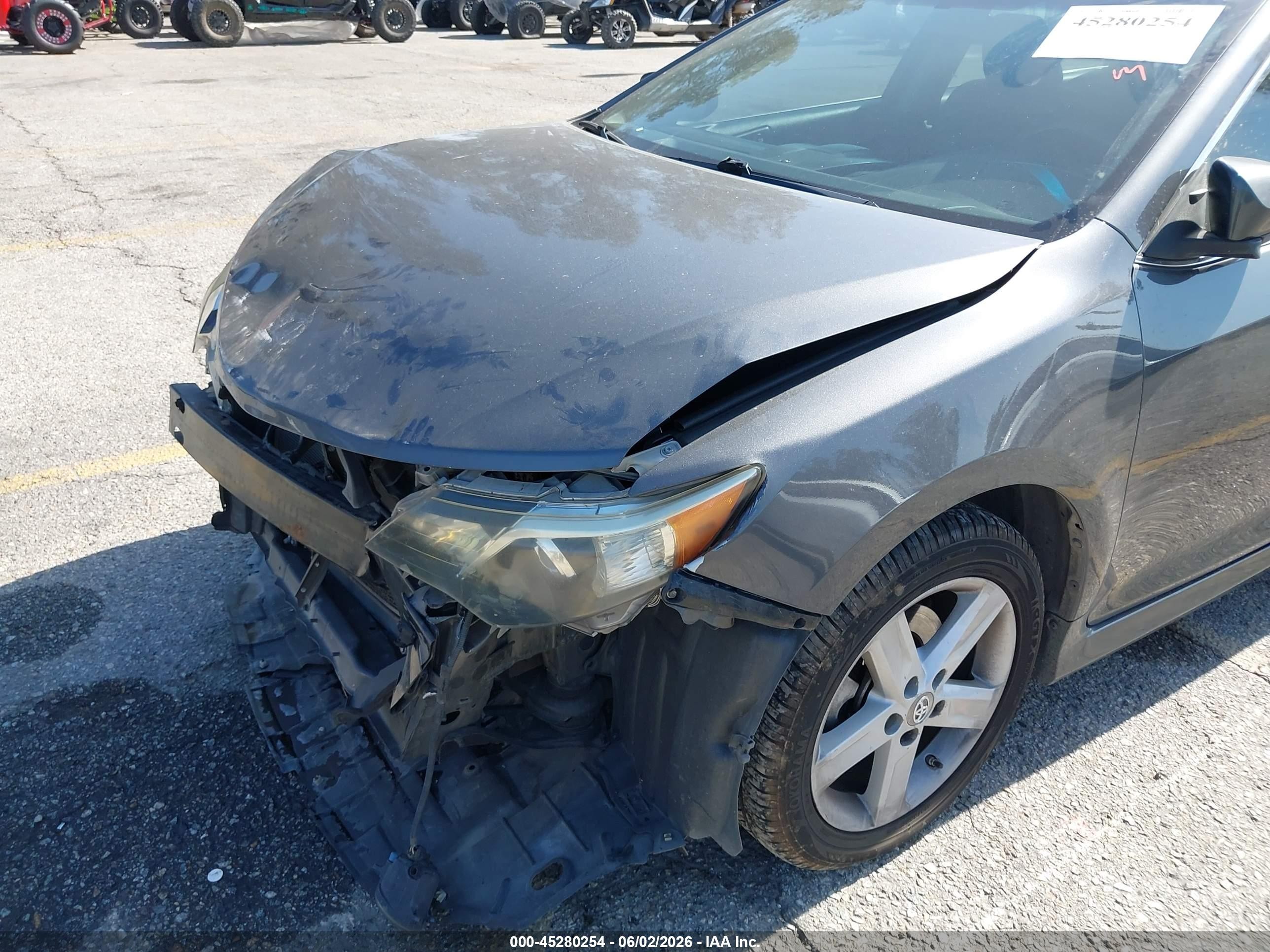 2012 Toyota Camry Se Серый vin: 4T1BF1FK5CU080068