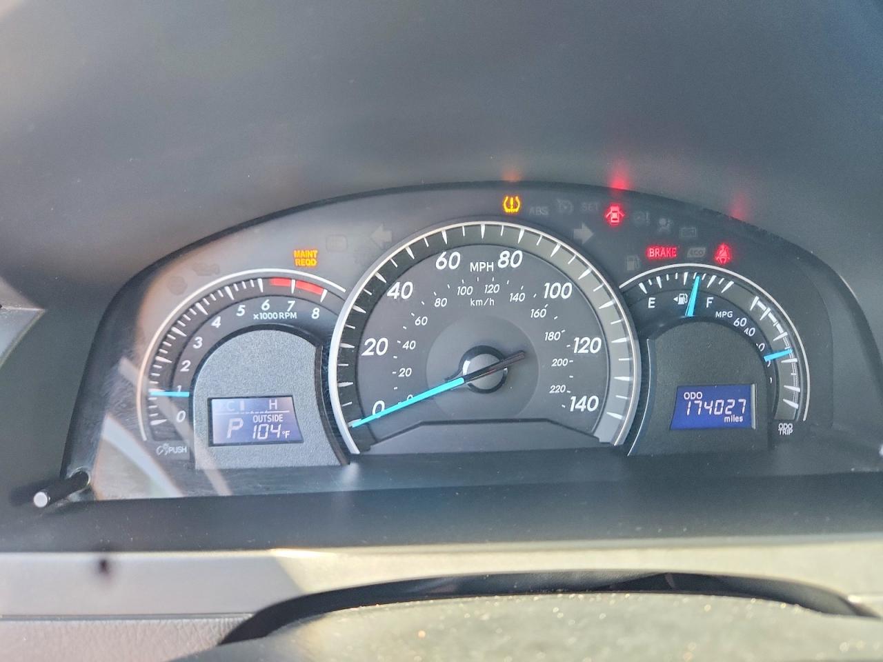 2012 Toyota Camry Le Серебряный vin: 4T1BF1FK5CU088591