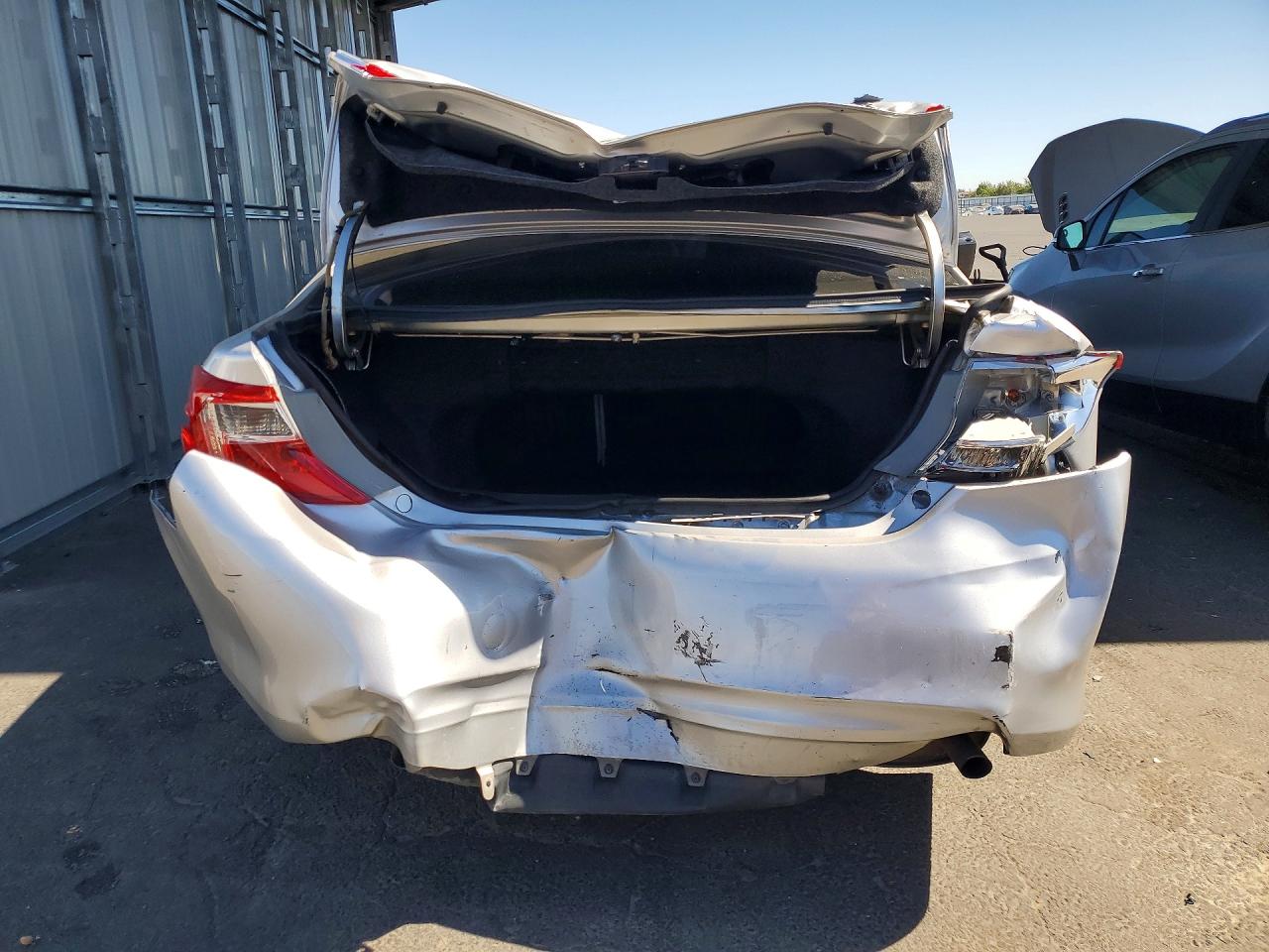 2012 Toyota Camry Le Серебряный vin: 4T1BF1FK5CU088591