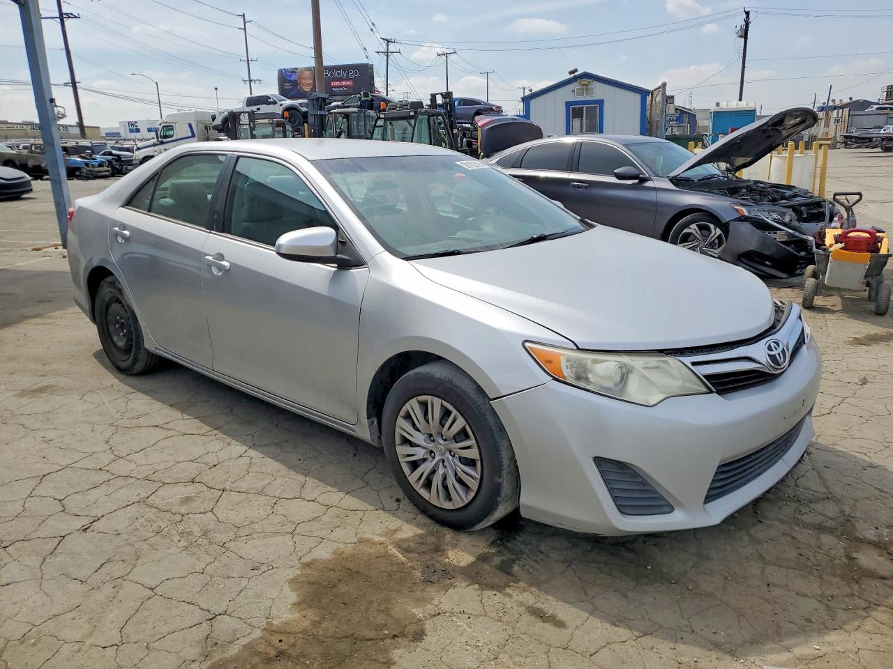 2012 Toyota Camry Le Серебряный vin: 4T1BF1FK5CU114266