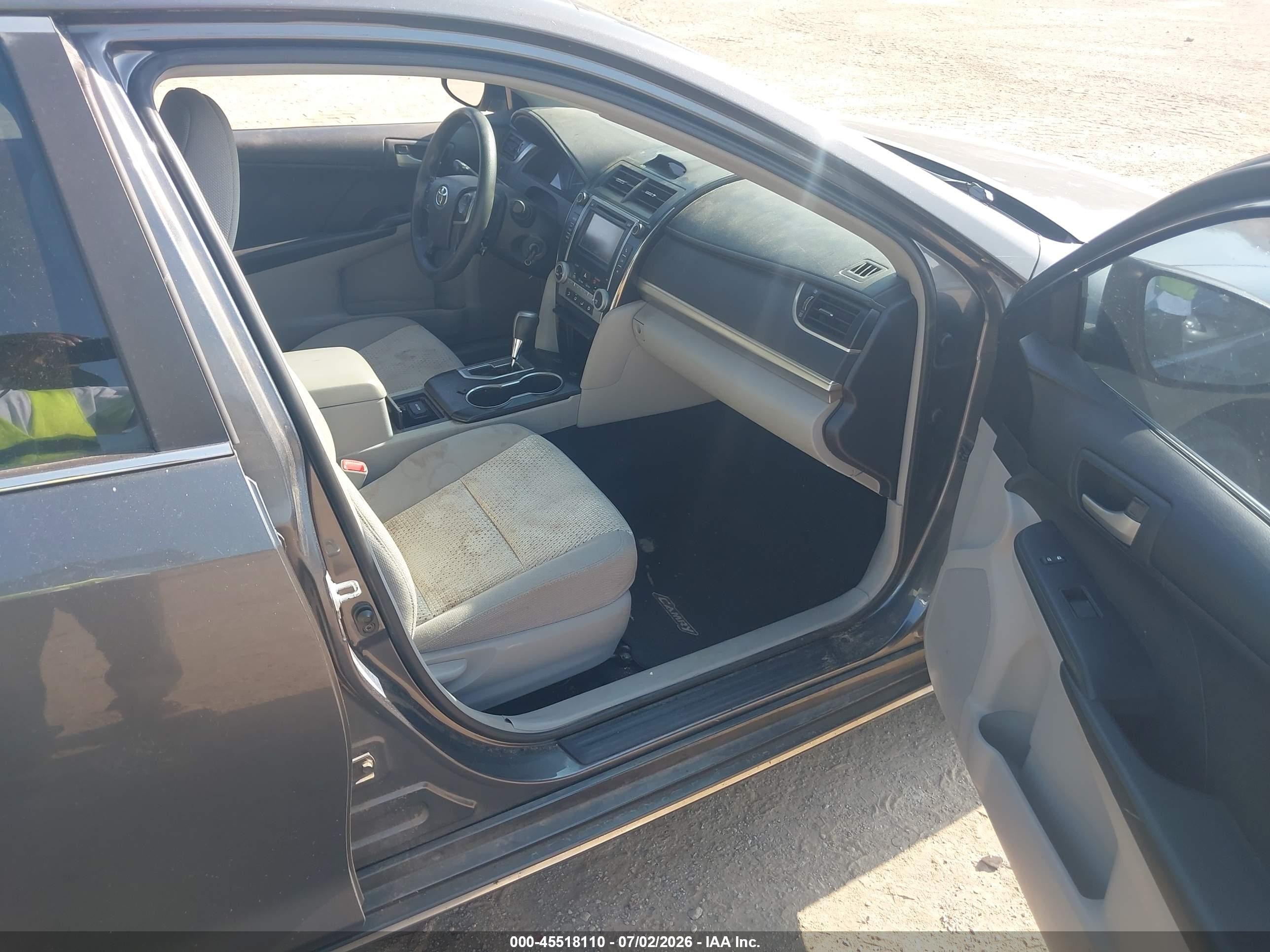 2012 Toyota Camry Le Gray vin: 4T1BF1FK5CU128166