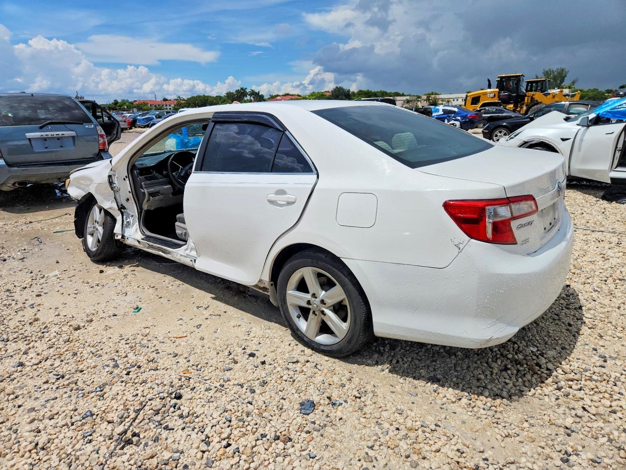 2012 Toyota Camry Le White vin: 4T1BF1FK5CU199836