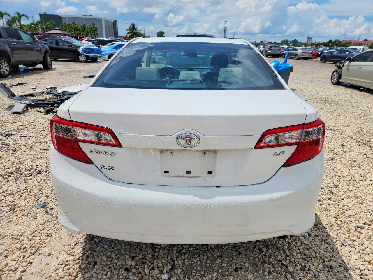 2012 Toyota Camry Le White vin: 4T1BF1FK5CU199836