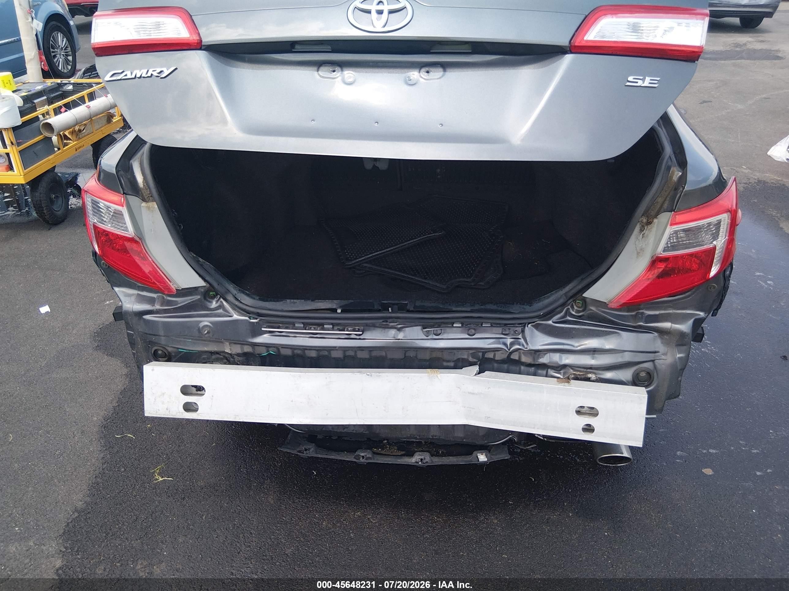2012 Toyota Camry Se Gray vin: 4T1BF1FK5CU200368
