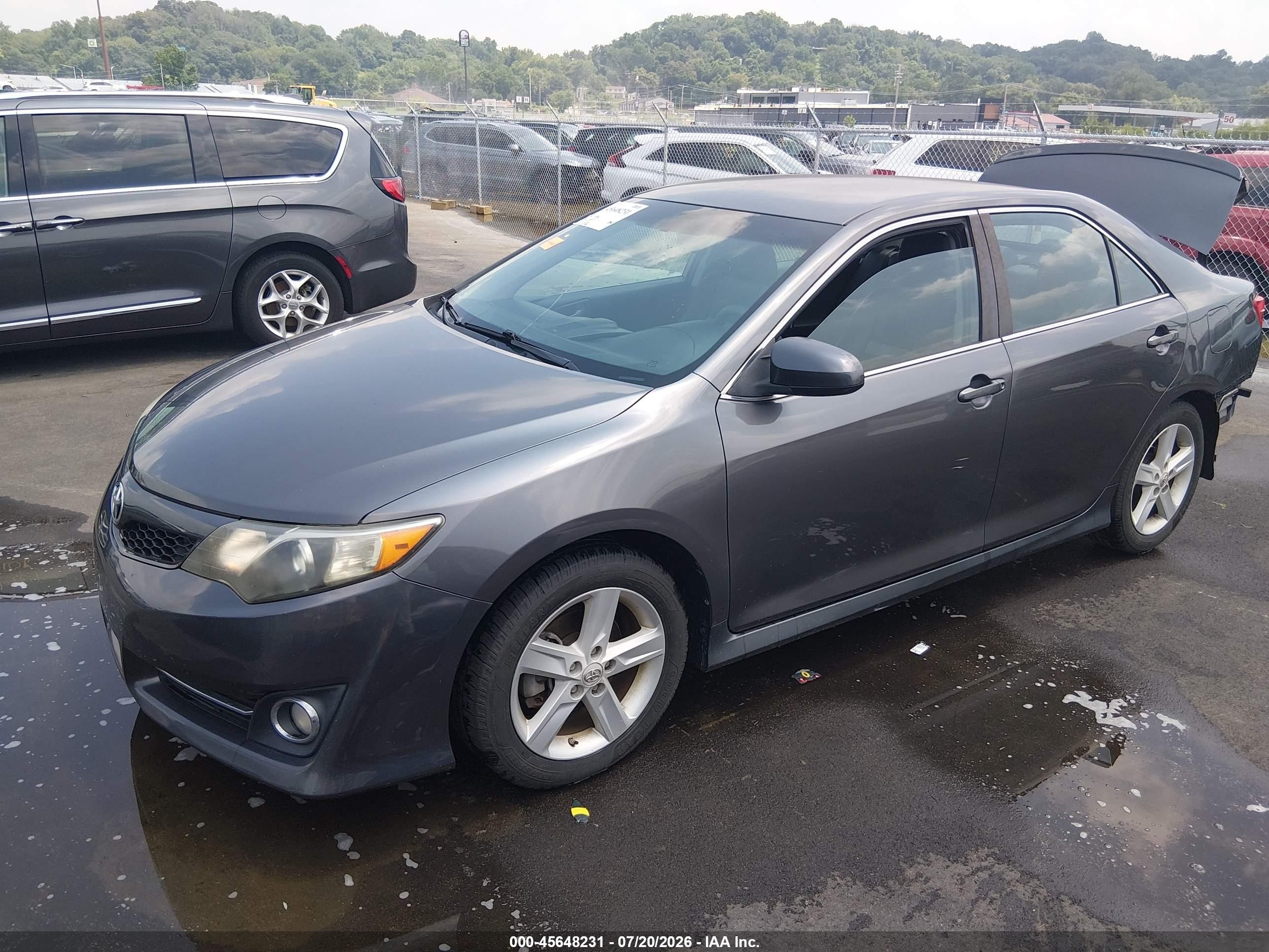 2012 Toyota Camry Se Gray vin: 4T1BF1FK5CU200368