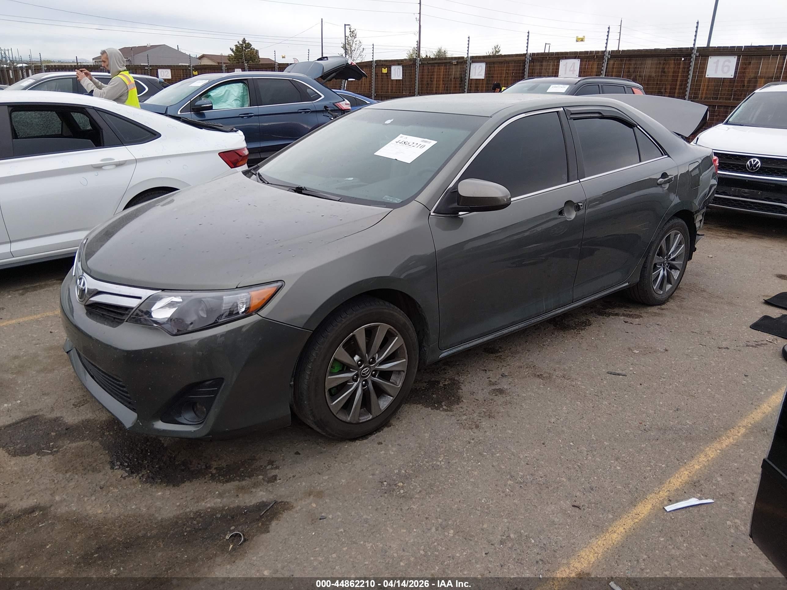 2012 Toyota Camry Le Зеленый vin: 4T1BF1FK5CU514733