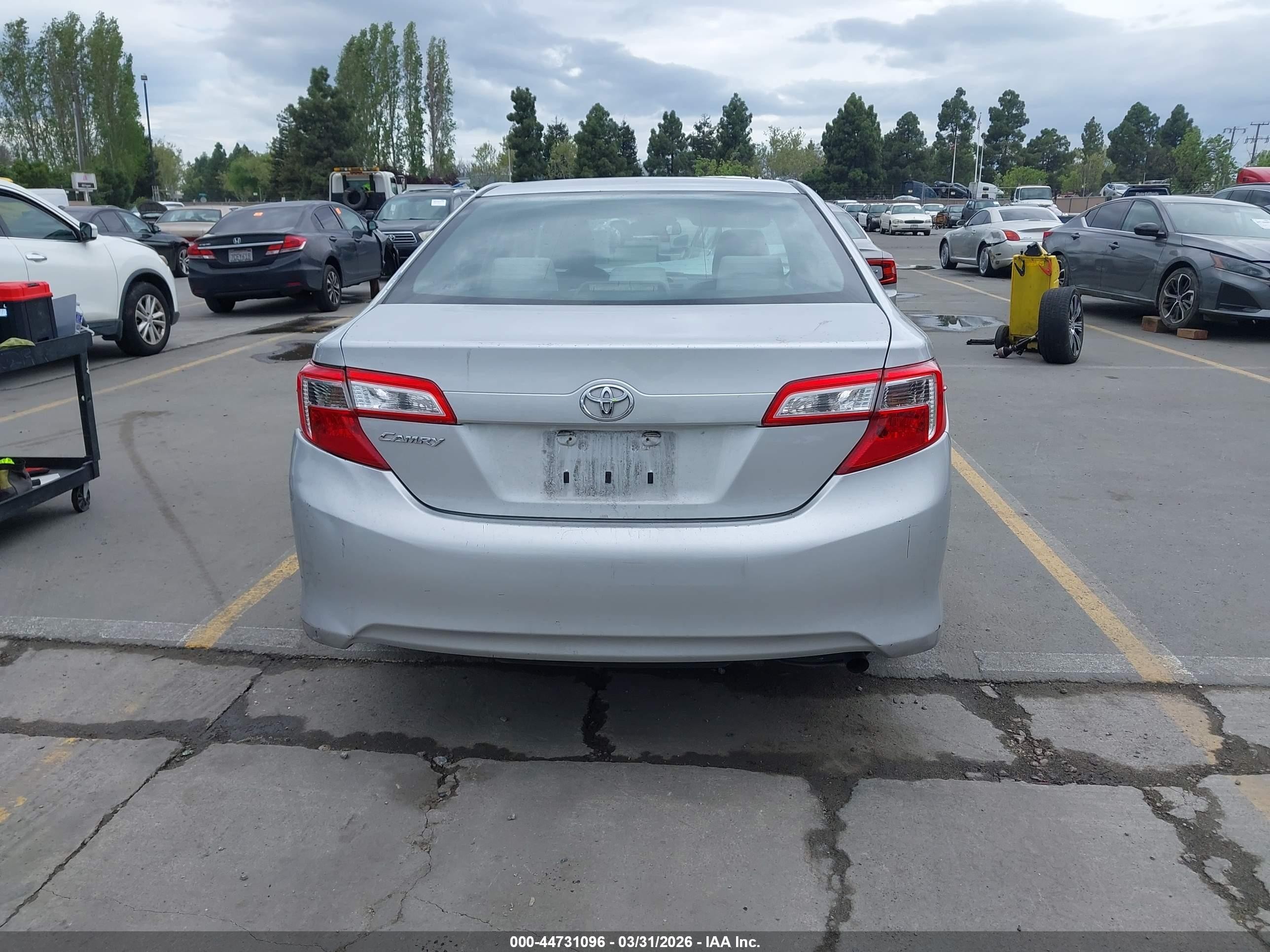 2012 Toyota Camry L Серый vin: 4T1BF1FK5CU517261