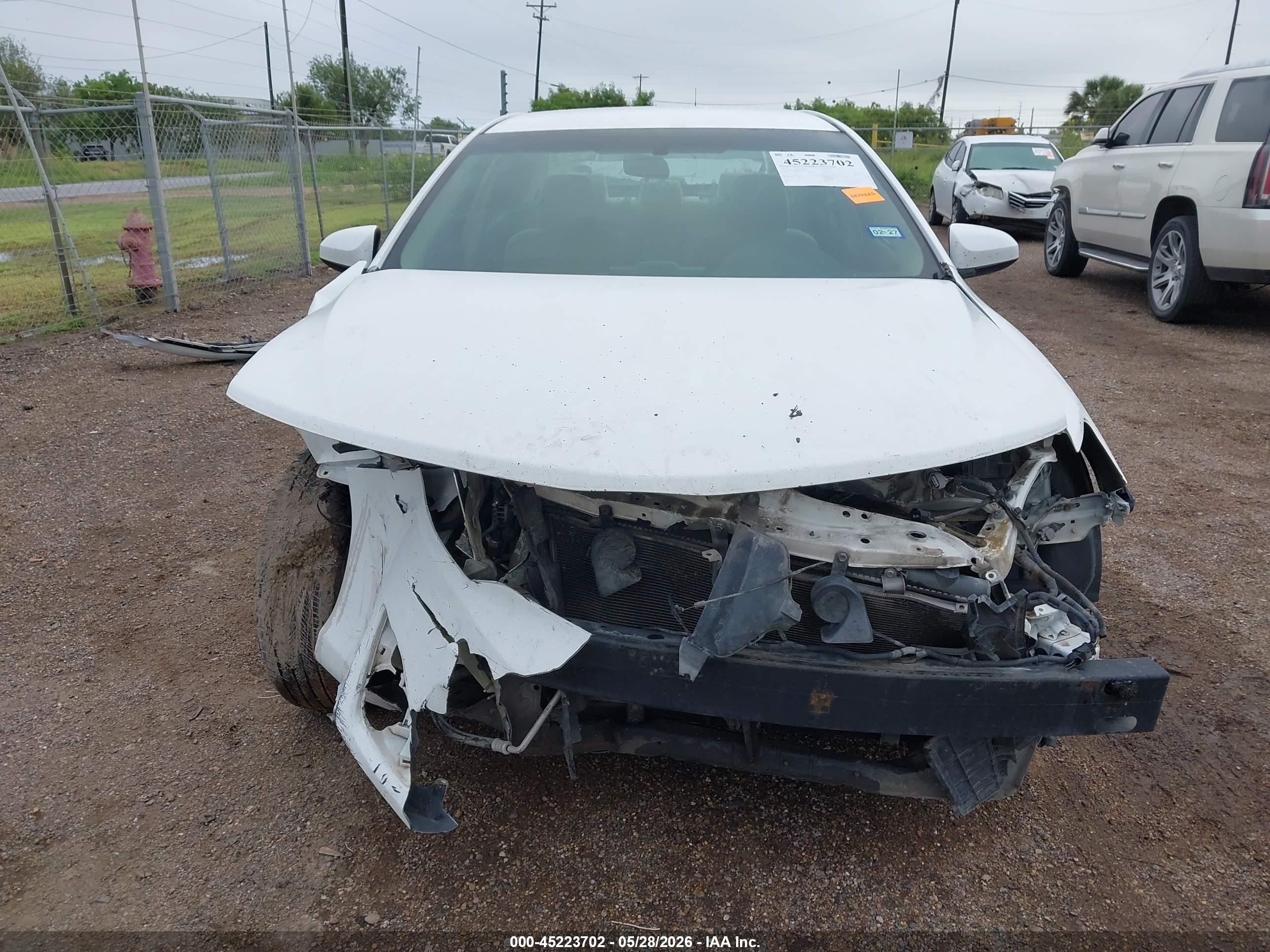2012 Toyota Camry Le White vin: 4T1BF1FK5CU518720