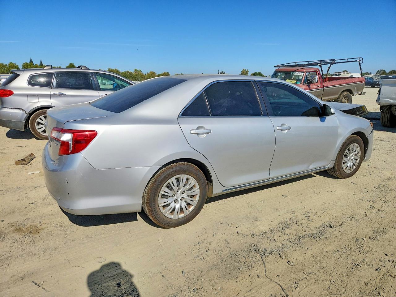 2012 Toyota Camry Le Серебряный vin: 4T1BF1FK5CU519673