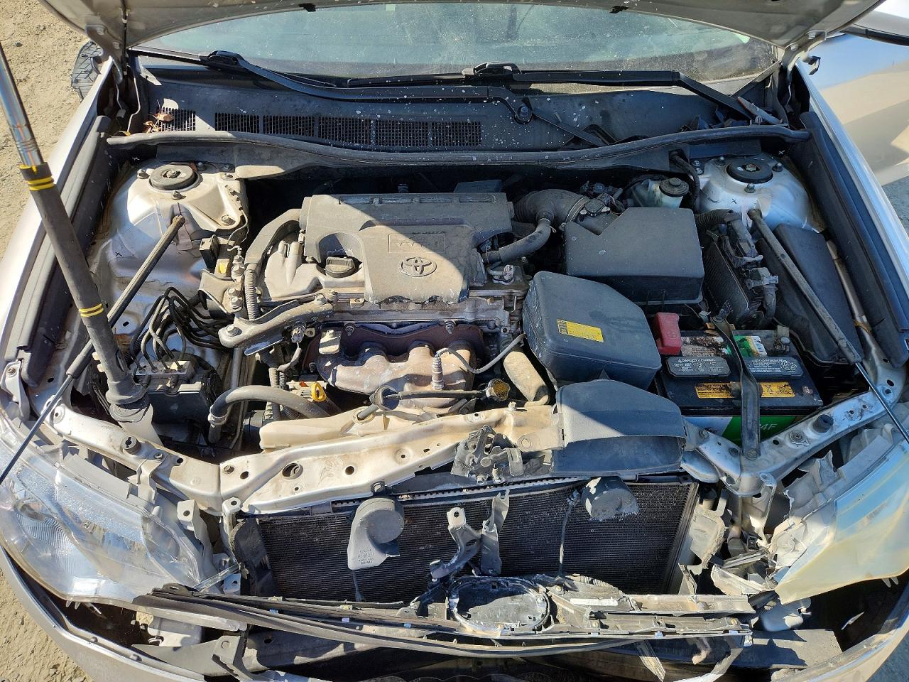 2012 Toyota Camry Le Серебряный vin: 4T1BF1FK5CU519673