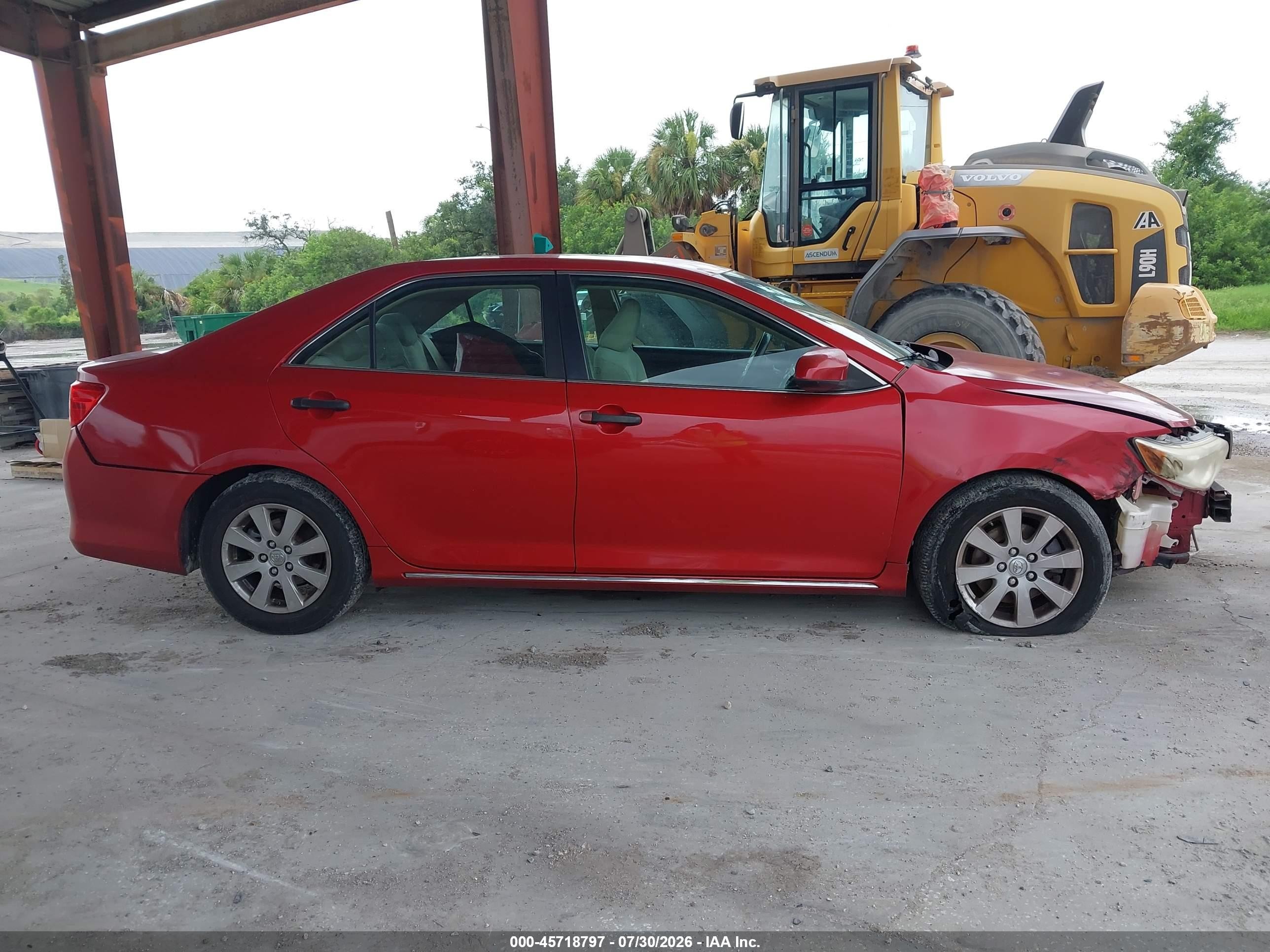 2012 Toyota Camry Le Red vin: 4T1BF1FK5CU520287