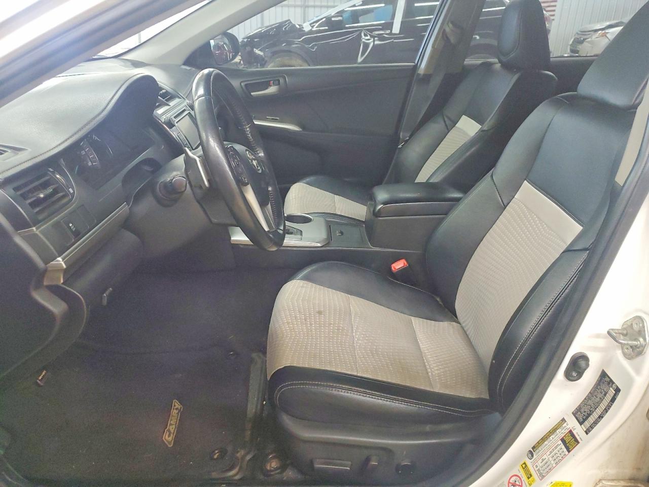2012 Toyota Camry Se White vin: 4T1BF1FK5CU521942