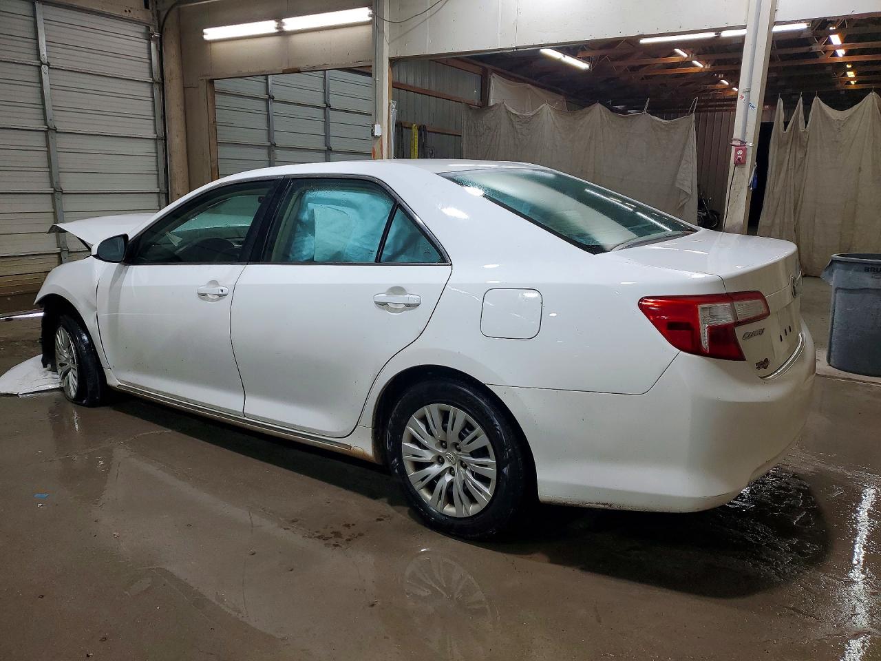 2012 Toyota Camry Le White vin: 4T1BF1FK5CU531936