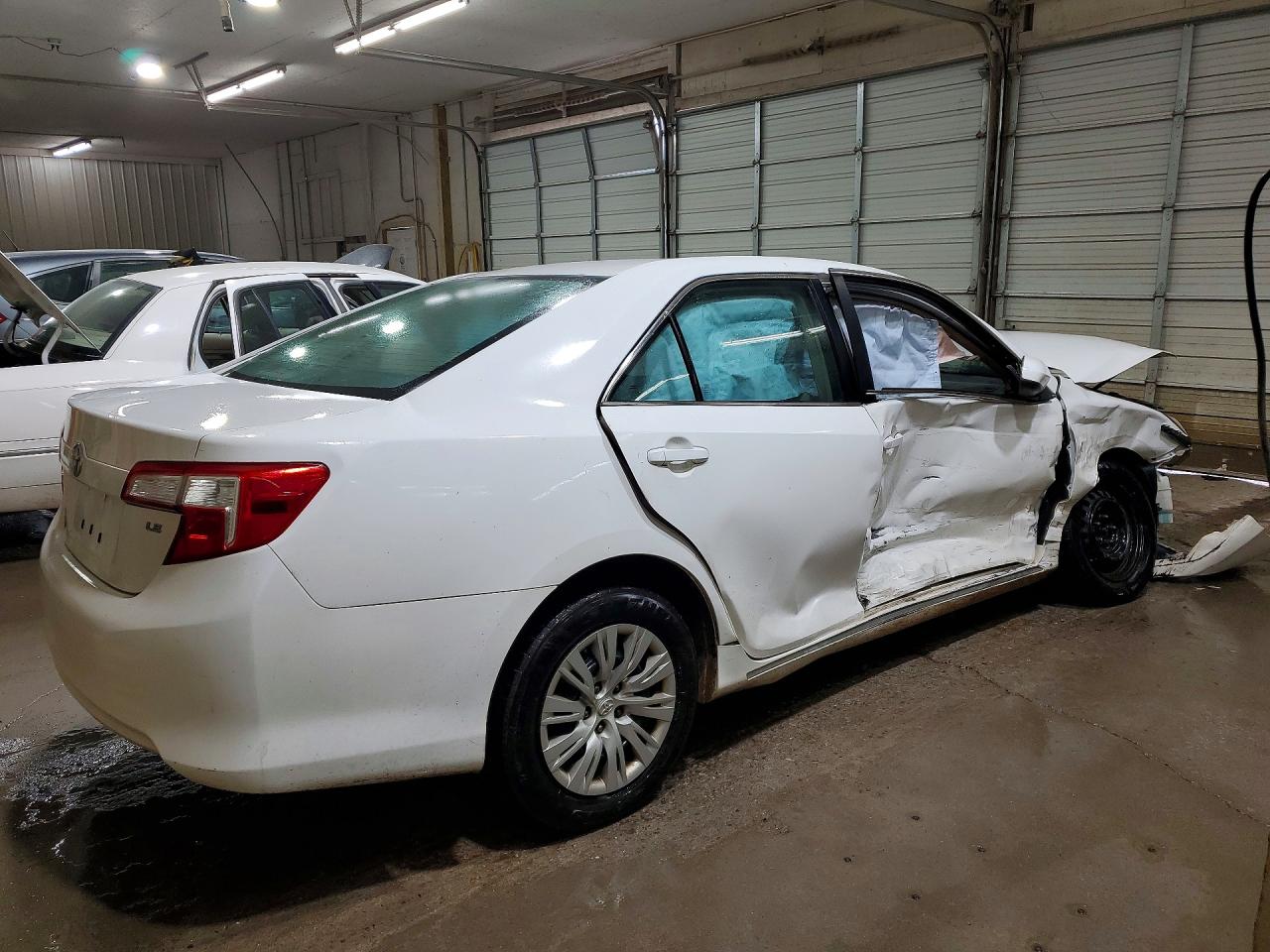 2012 Toyota Camry Le White vin: 4T1BF1FK5CU531936
