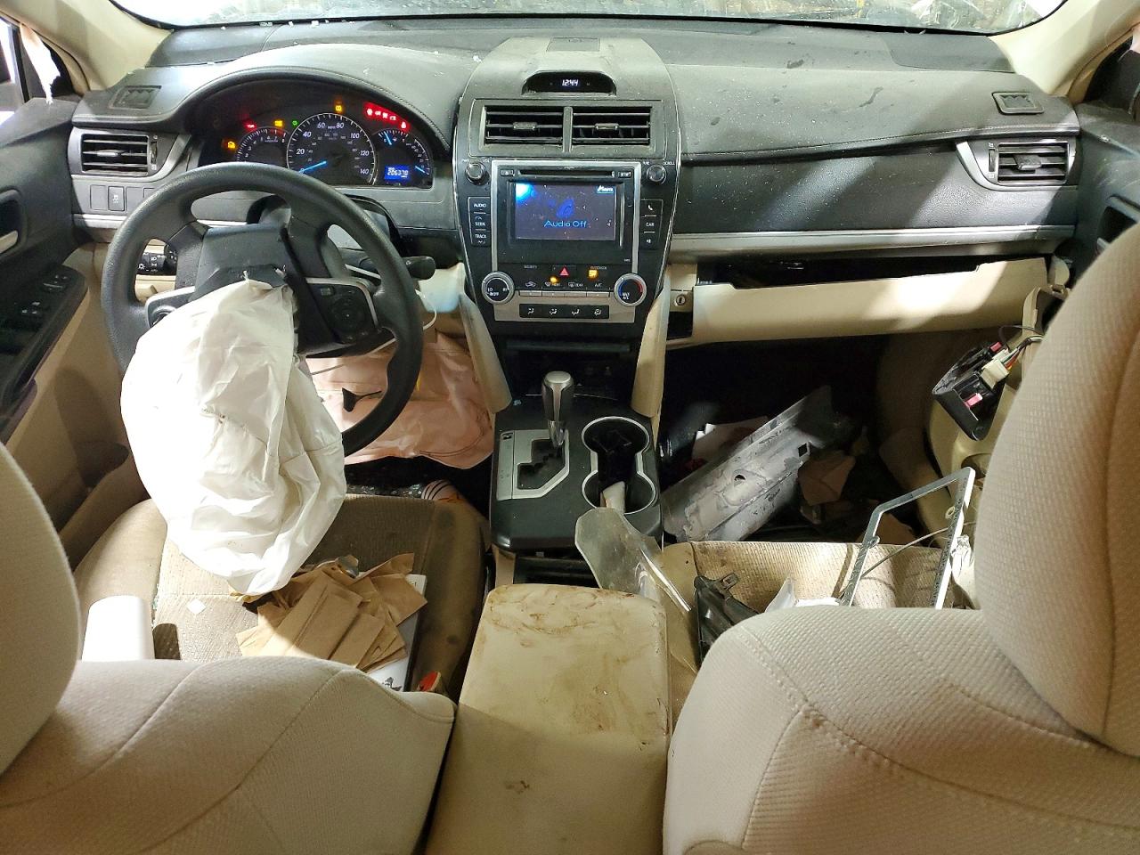 2012 Toyota Camry Le White vin: 4T1BF1FK5CU531936