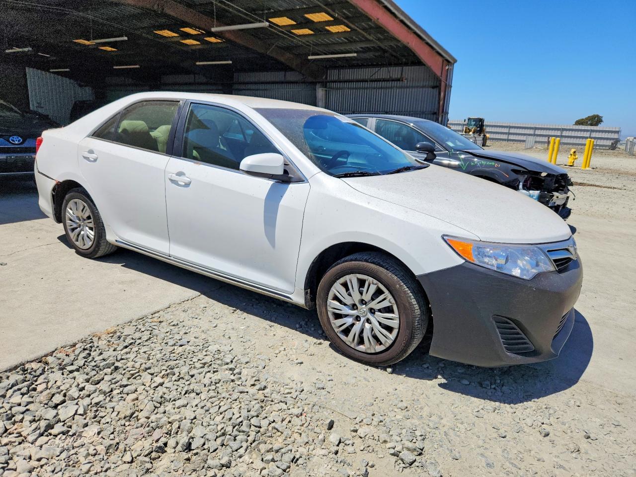 2012 Toyota Camry Le White vin: 4T1BF1FK5CU541396