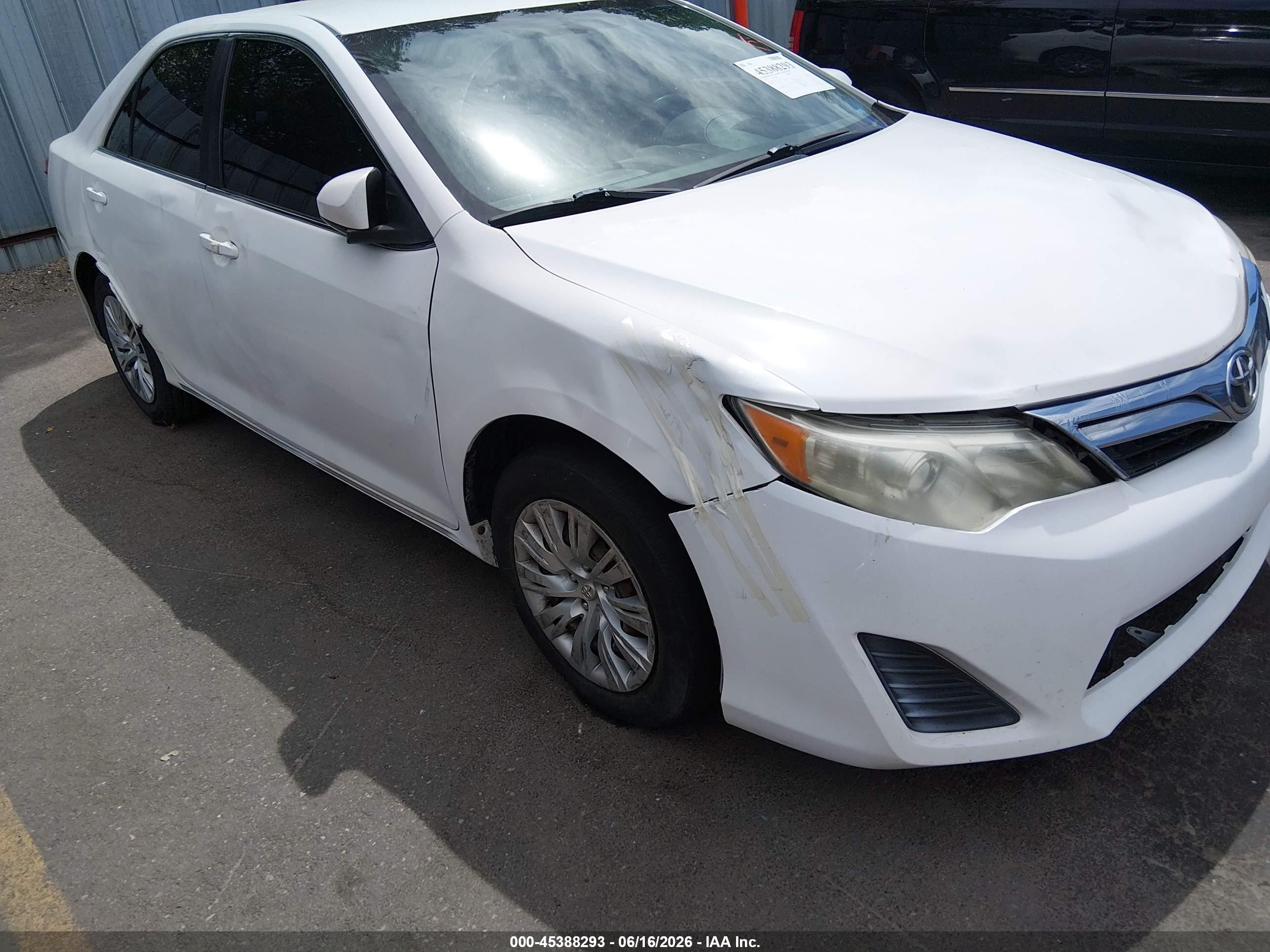 2012 Toyota Camry Le Белый vin: 4T1BF1FK5CU557064