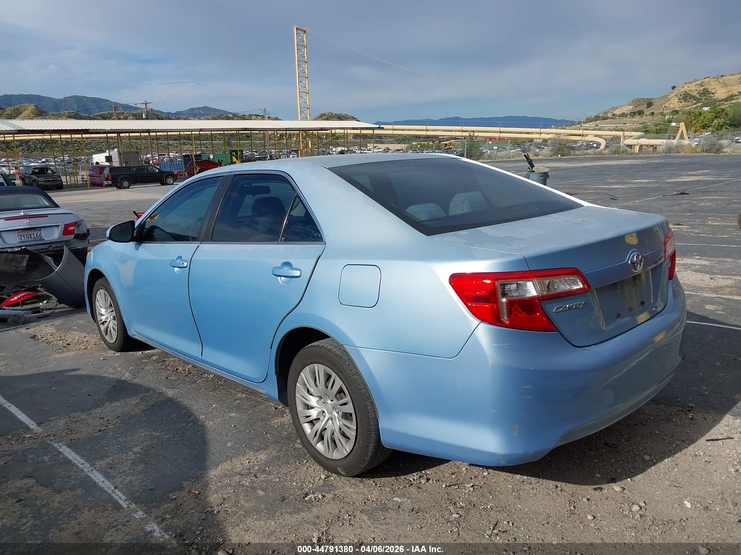 2012 Toyota Camry Le Blue vin: 4T1BF1FK5CU572955