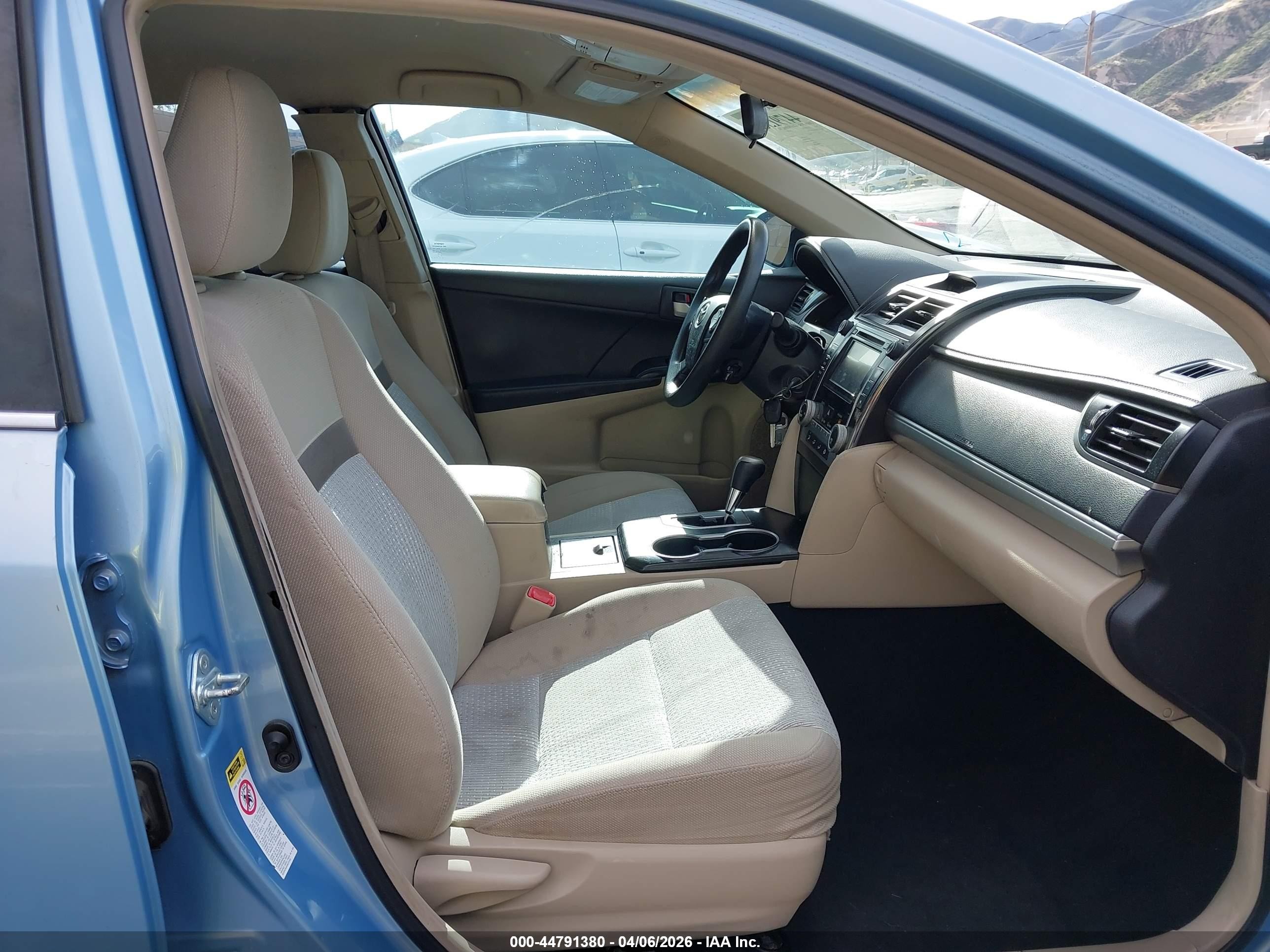 2012 Toyota Camry Le Blue vin: 4T1BF1FK5CU572955