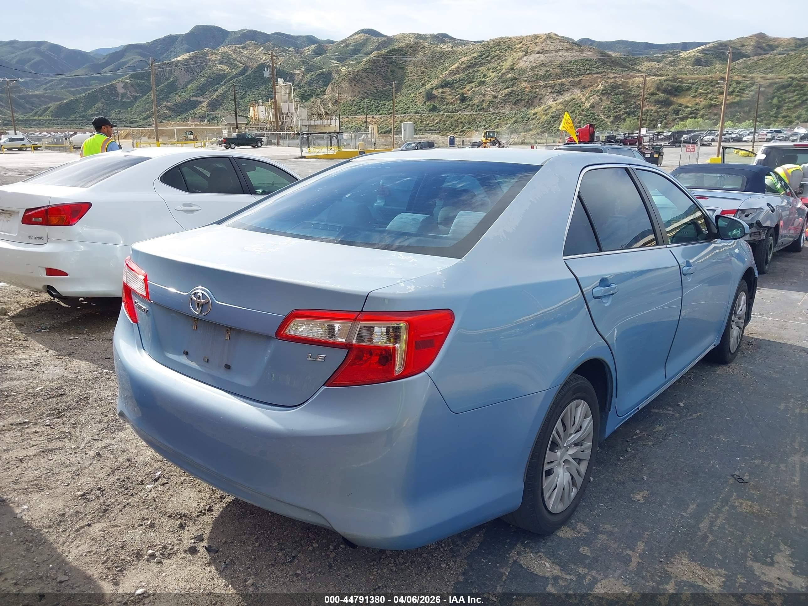 2012 Toyota Camry Le Blue vin: 4T1BF1FK5CU572955
