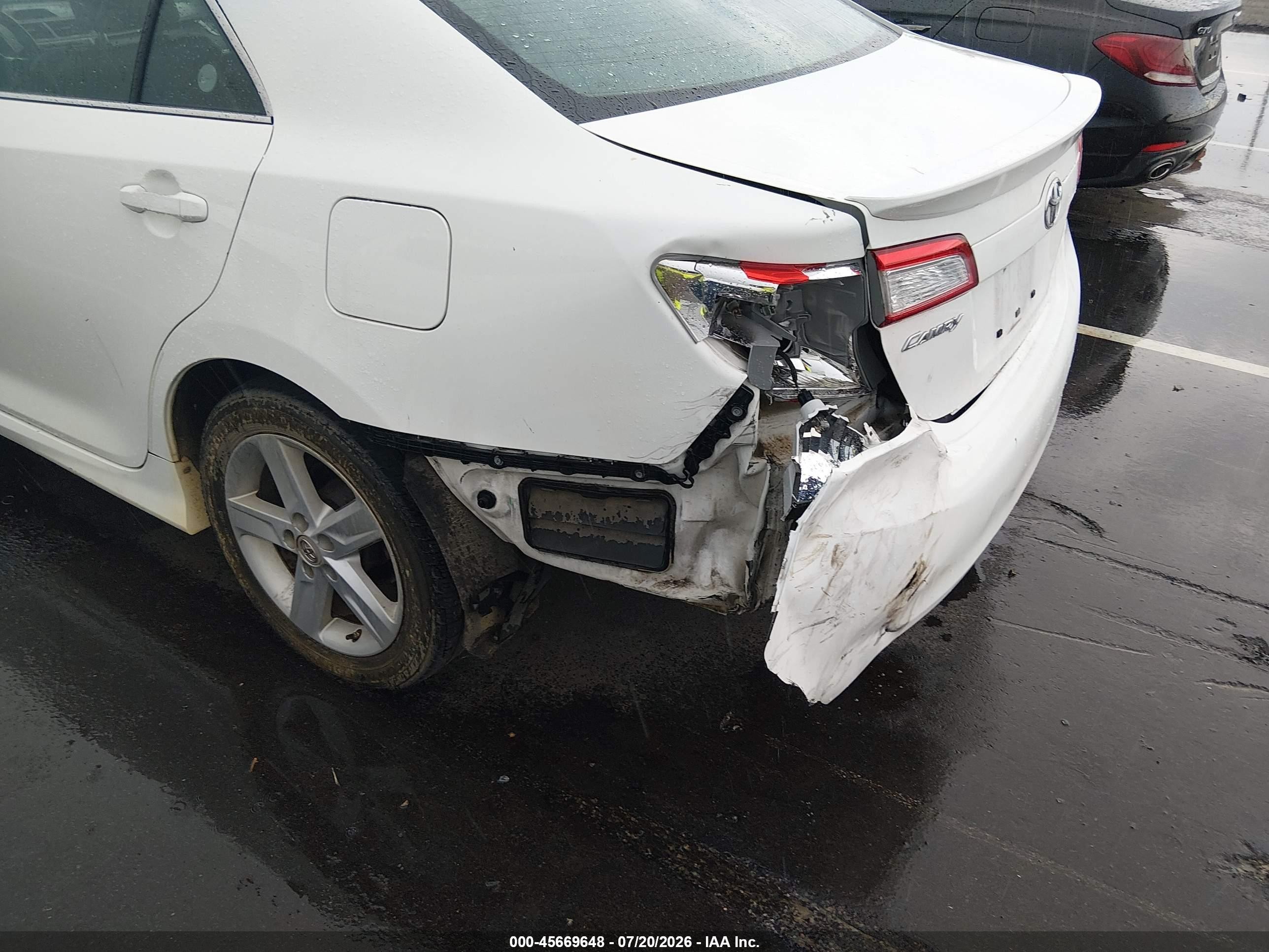 2012 Toyota Camry Se White vin: 4T1BF1FK5CU577315