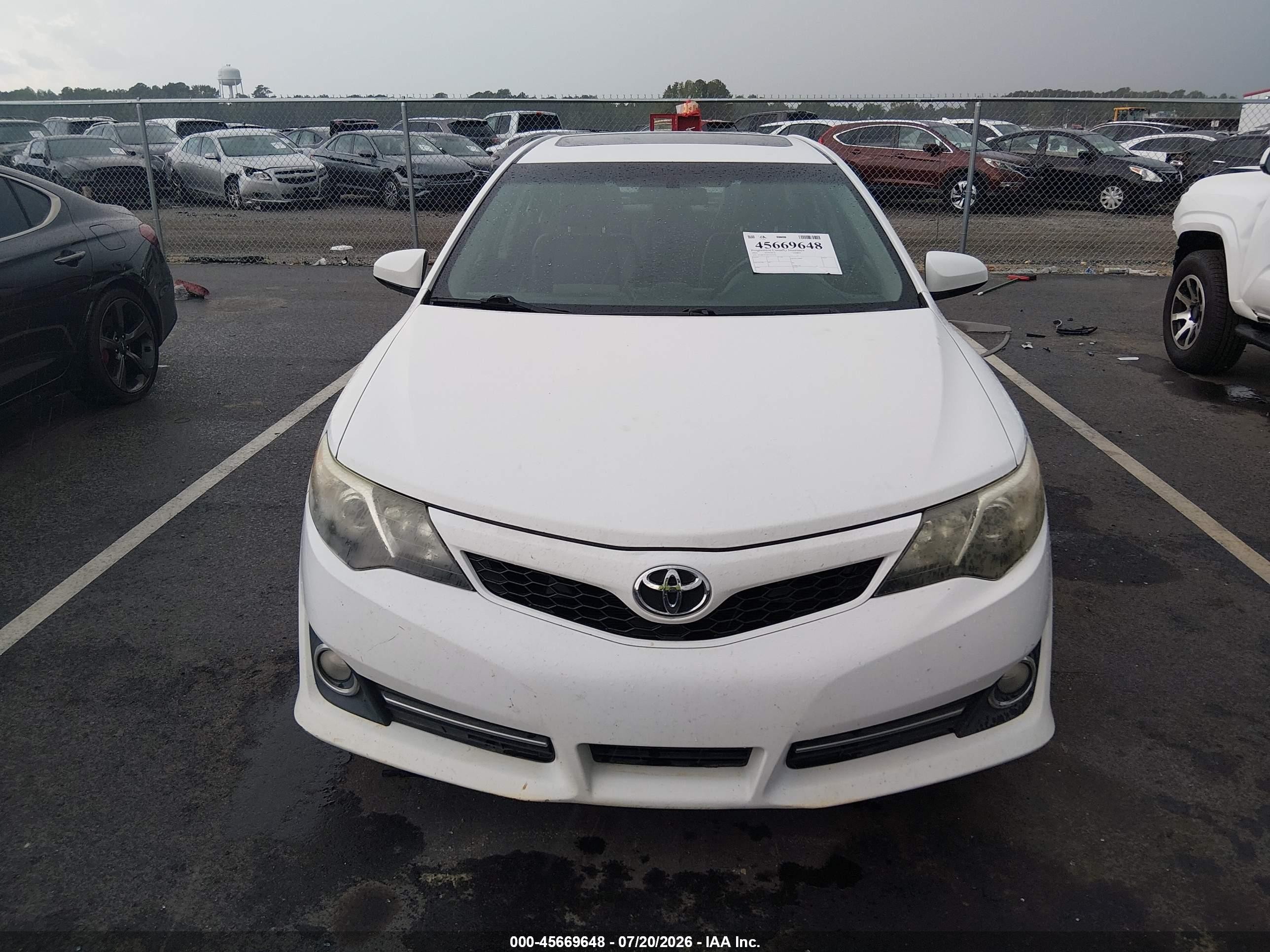 2012 Toyota Camry Se White vin: 4T1BF1FK5CU577315