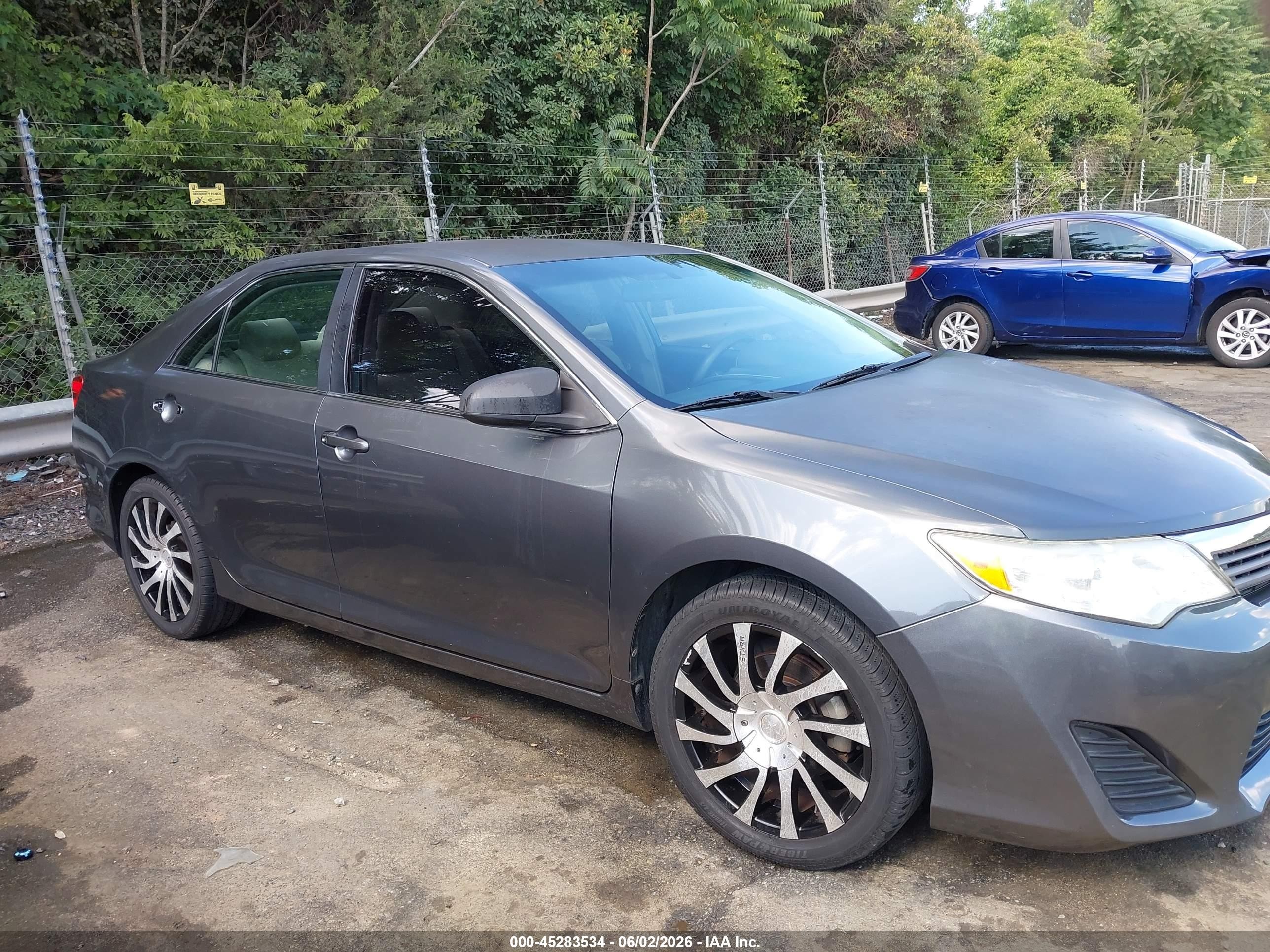 2012 Toyota Camry L Gray vin: 4T1BF1FK5CU582160