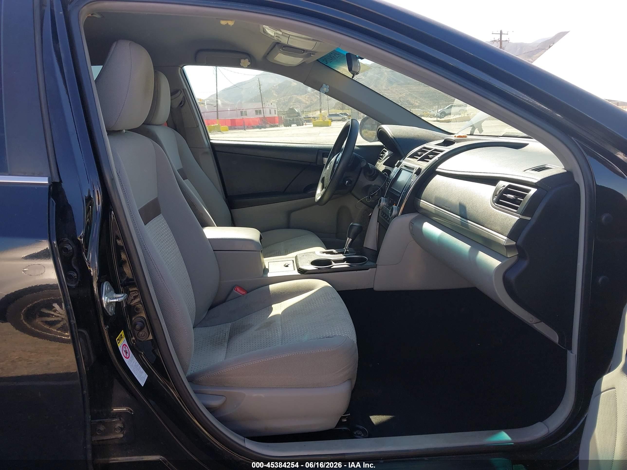 2012 Toyota Camry Le Black vin: 4T1BF1FK5CU585432