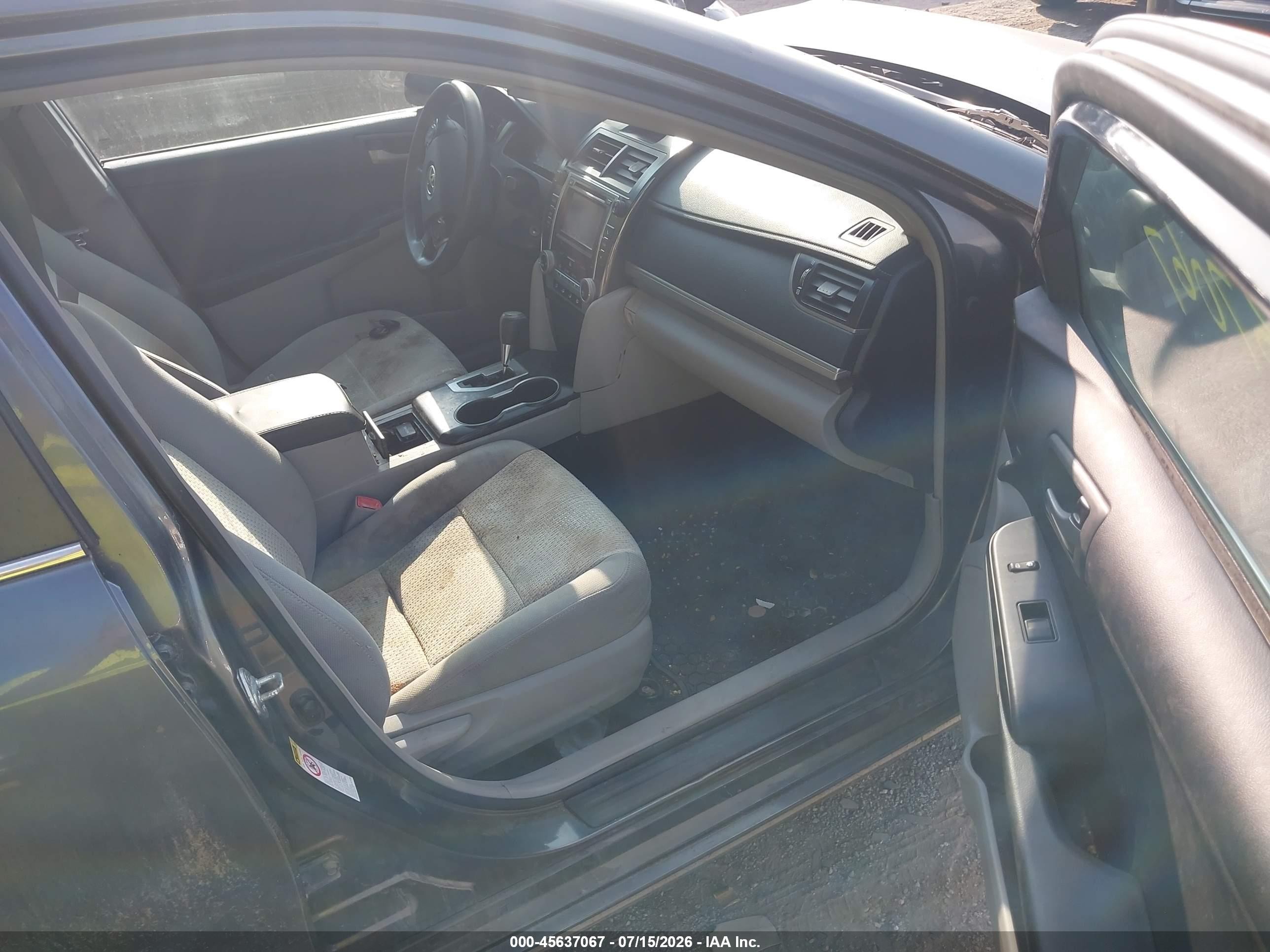 2012 Toyota Camry Le Gray vin: 4T1BF1FK5CU587262