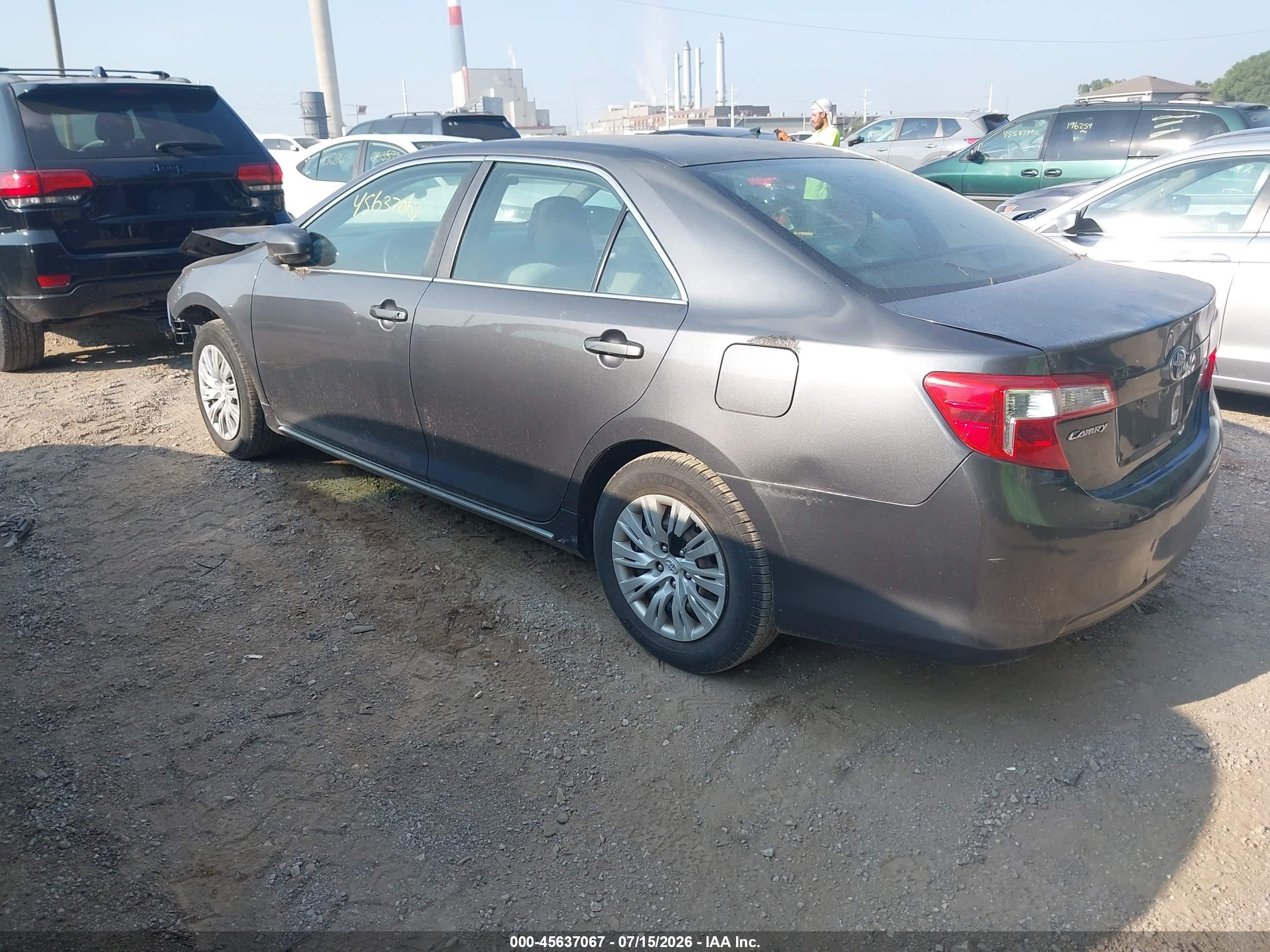 2012 Toyota Camry Le Gray vin: 4T1BF1FK5CU587262