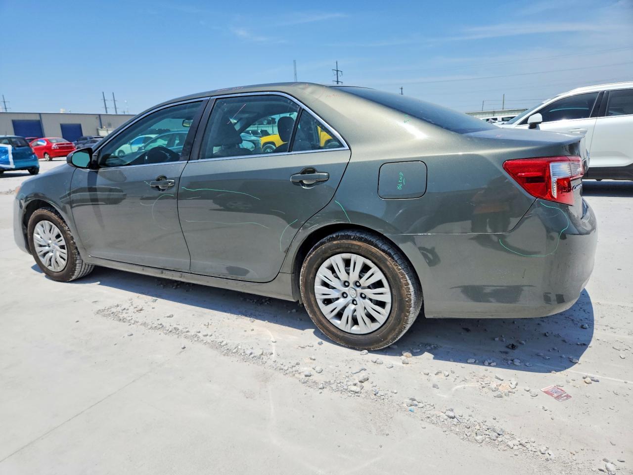 2012 Toyota Camry L Зеленый vin: 4T1BF1FK5CU592428