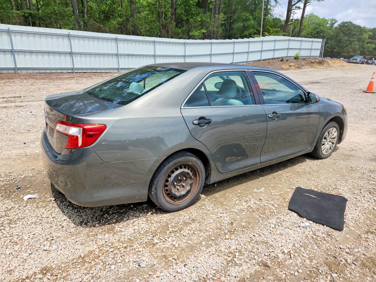 2012 Toyota Camry L Gray vin: 4T1BF1FK5CU596219