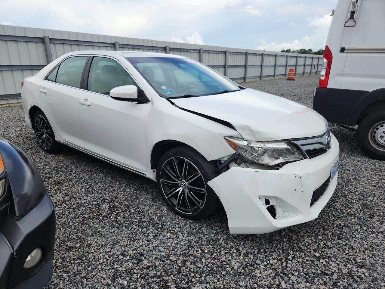 2012 Toyota Camry Xle White vin: 4T1BF1FK5CU607963