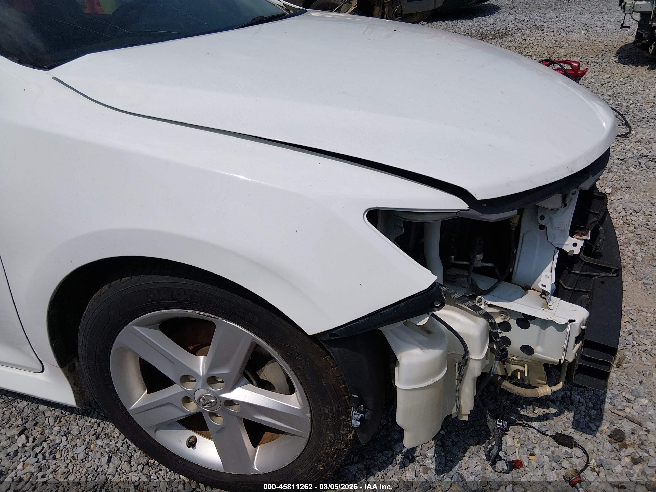 2013 Toyota Camry Se White vin: 4T1BF1FK5DU209539