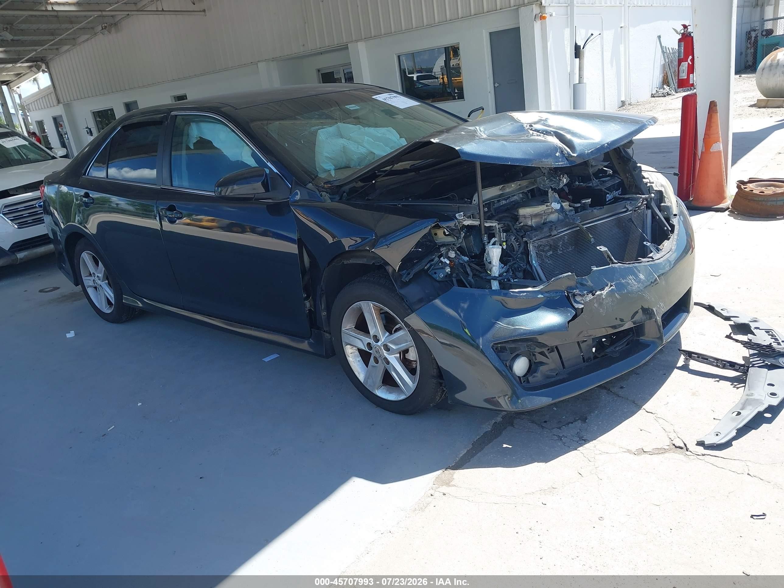 2013 Toyota Camry Se Dark Blue vin: 4T1BF1FK5DU227829