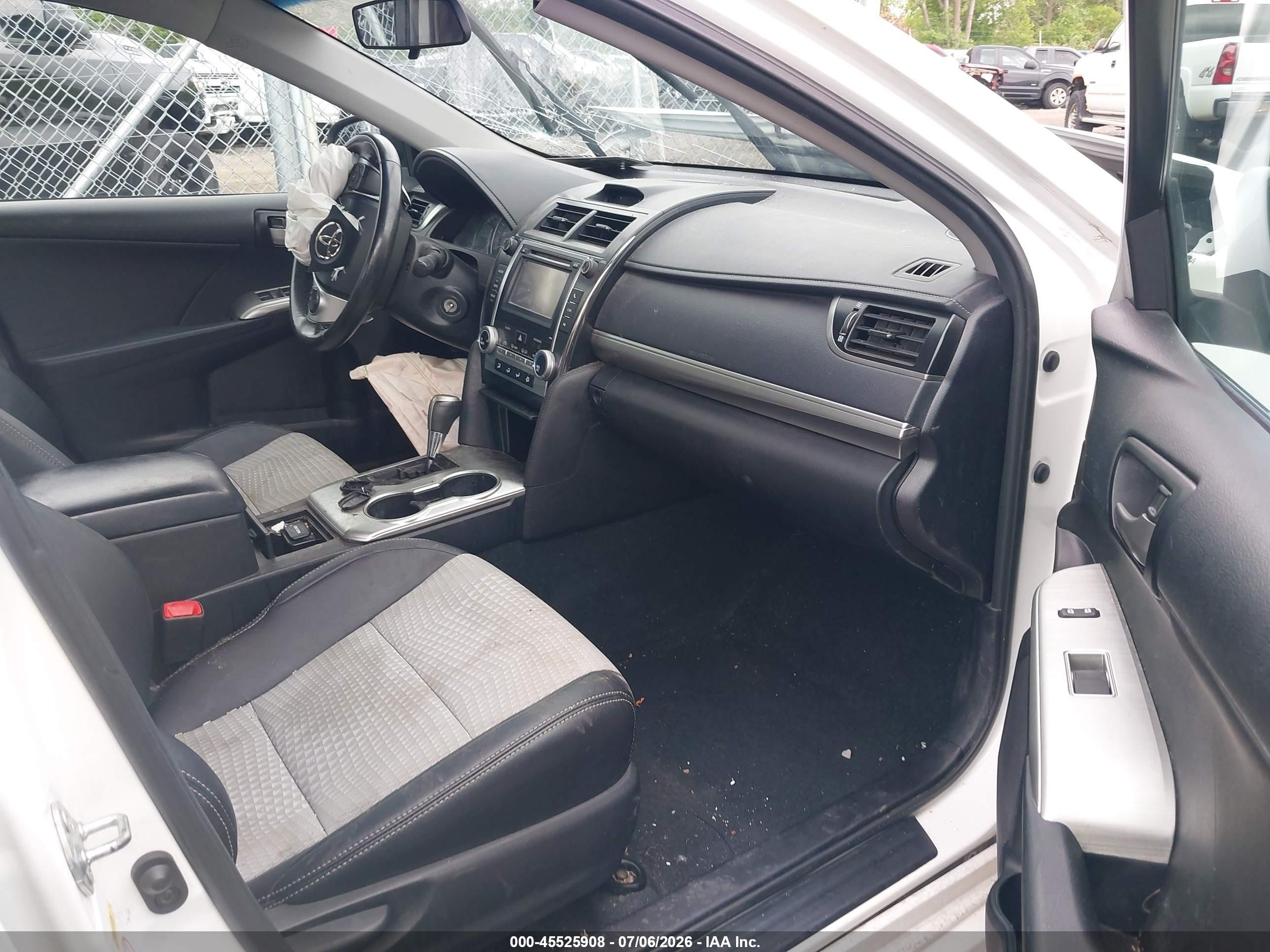 2013 Toyota Camry Se White vin: 4T1BF1FK5DU241911