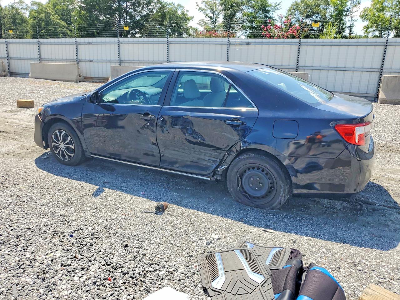 2013 Toyota Camry Le Black vin: 4T1BF1FK5DU269935